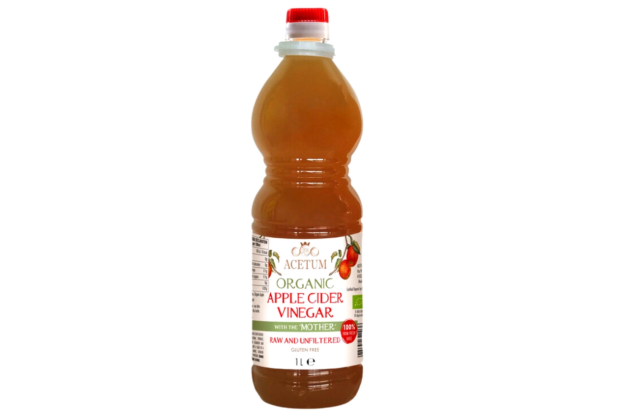 Organic apple cider vinegar with the mother