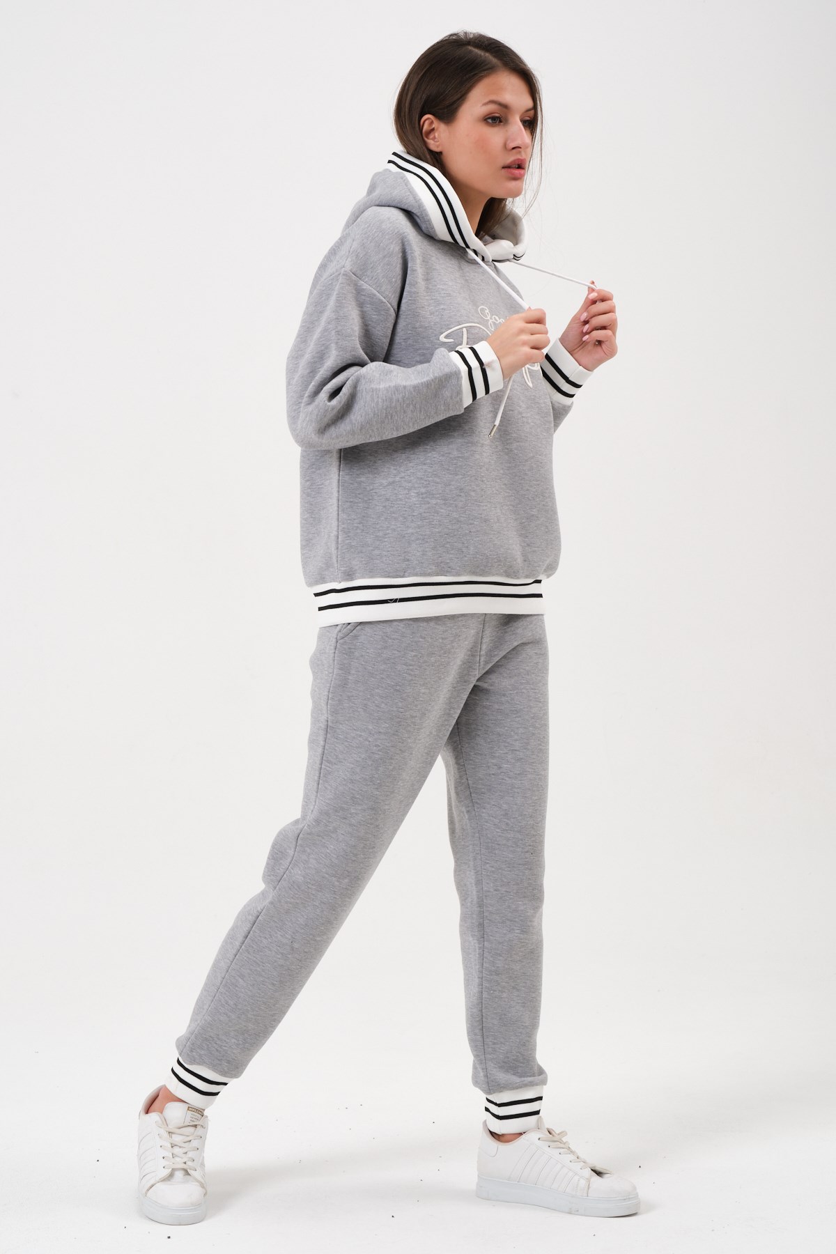Women's tracksuit set