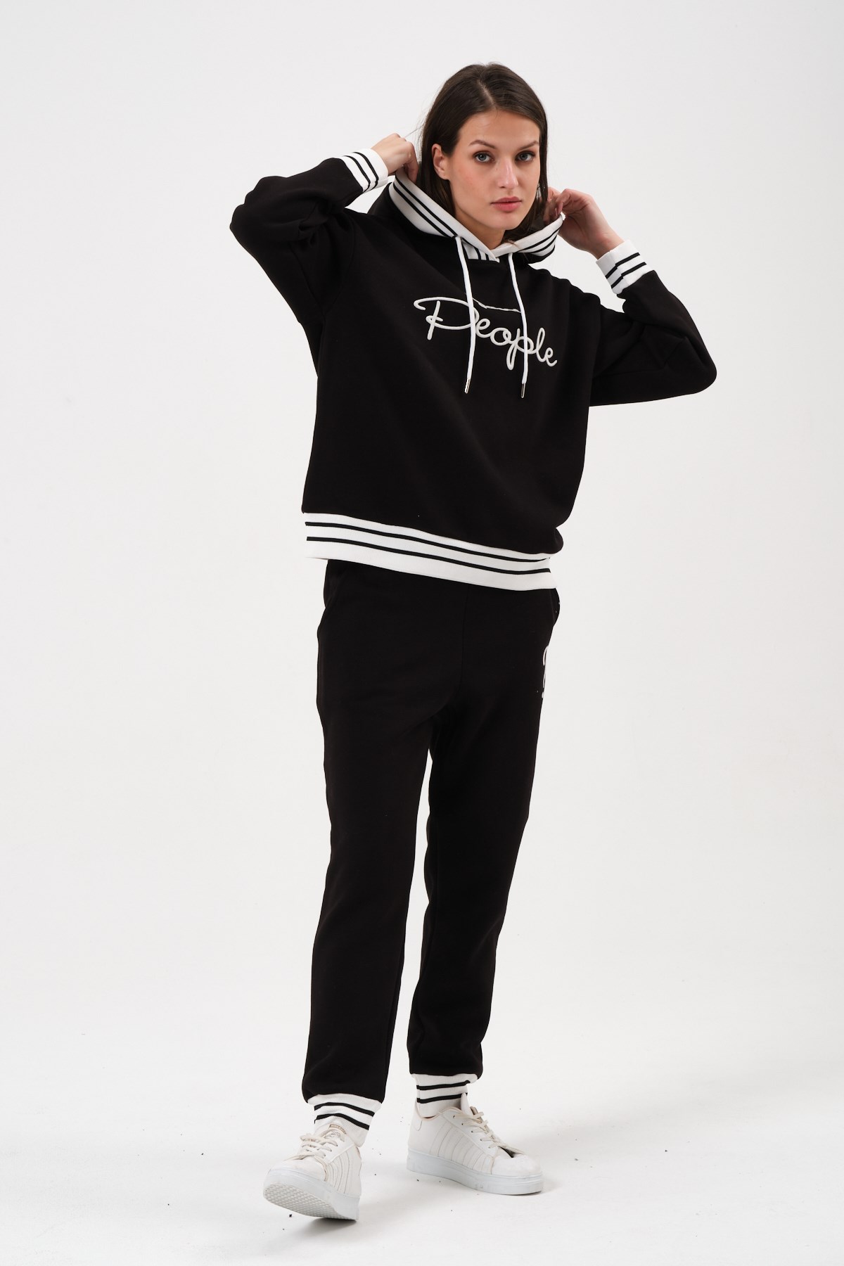 Women's tracksuit set