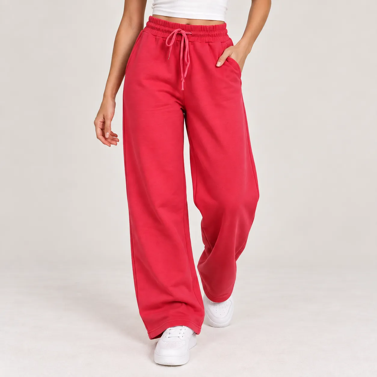 Women's wide trousers color option