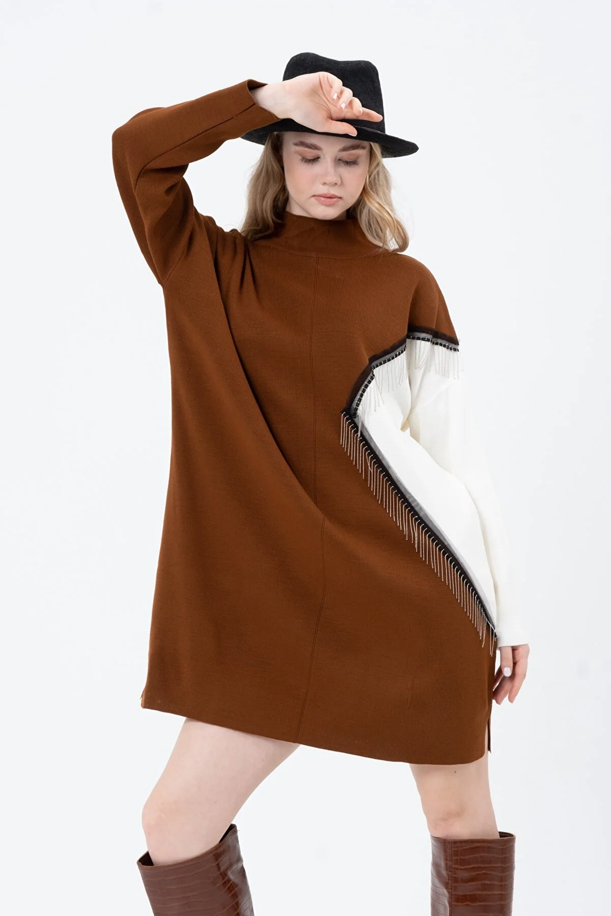 Women Chain Detail Sweaters