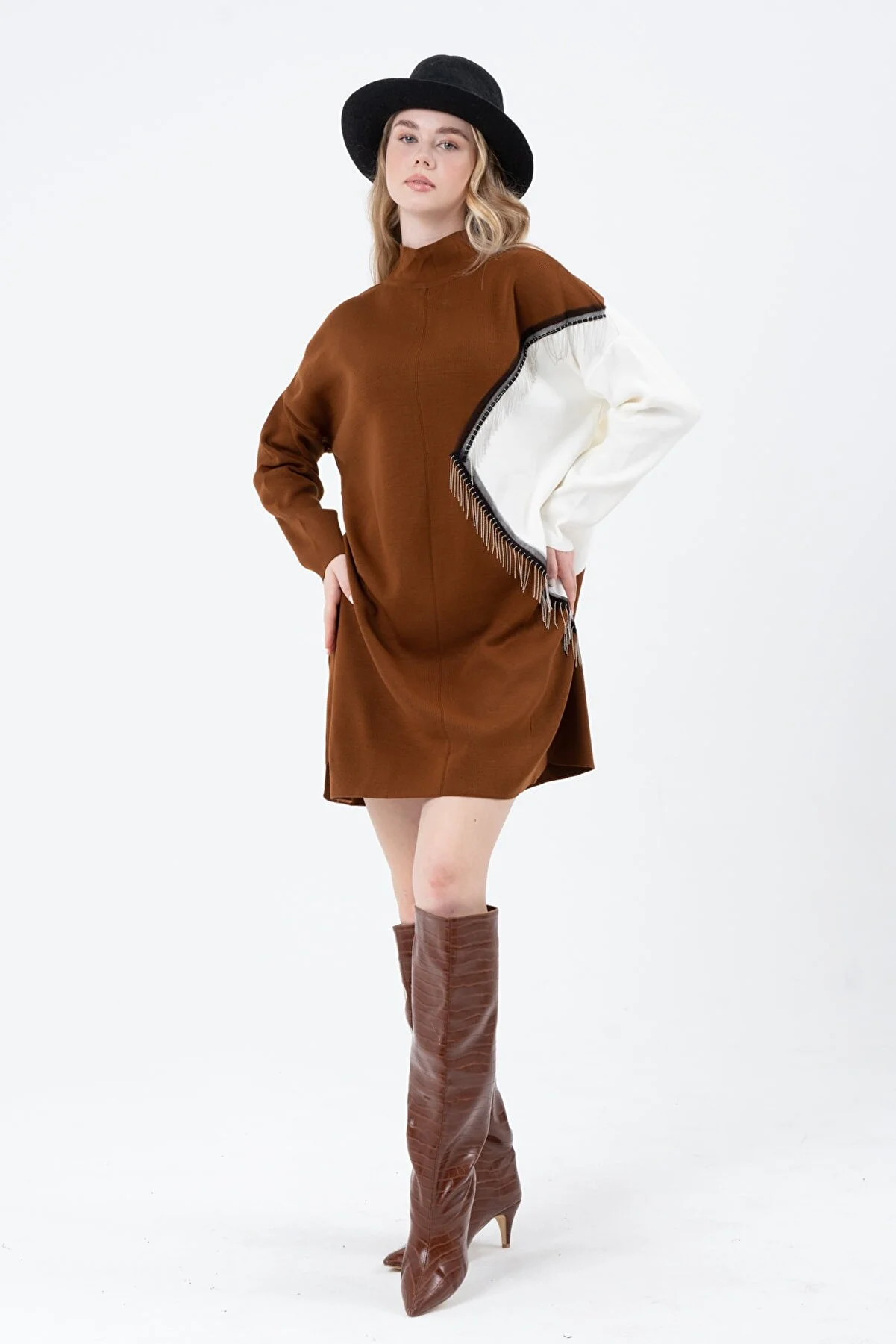 Women Chain Detail Sweaters