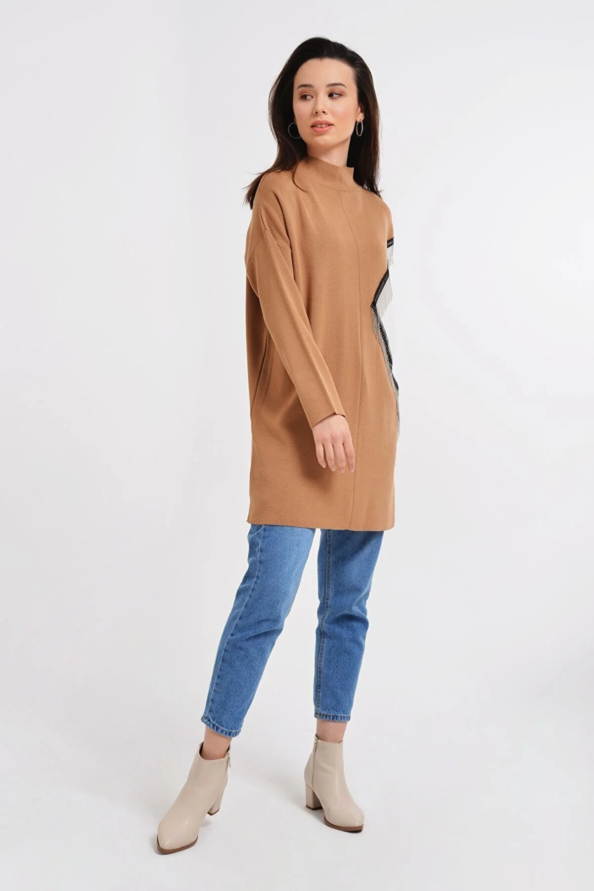 Women Chain Detail Sweaters