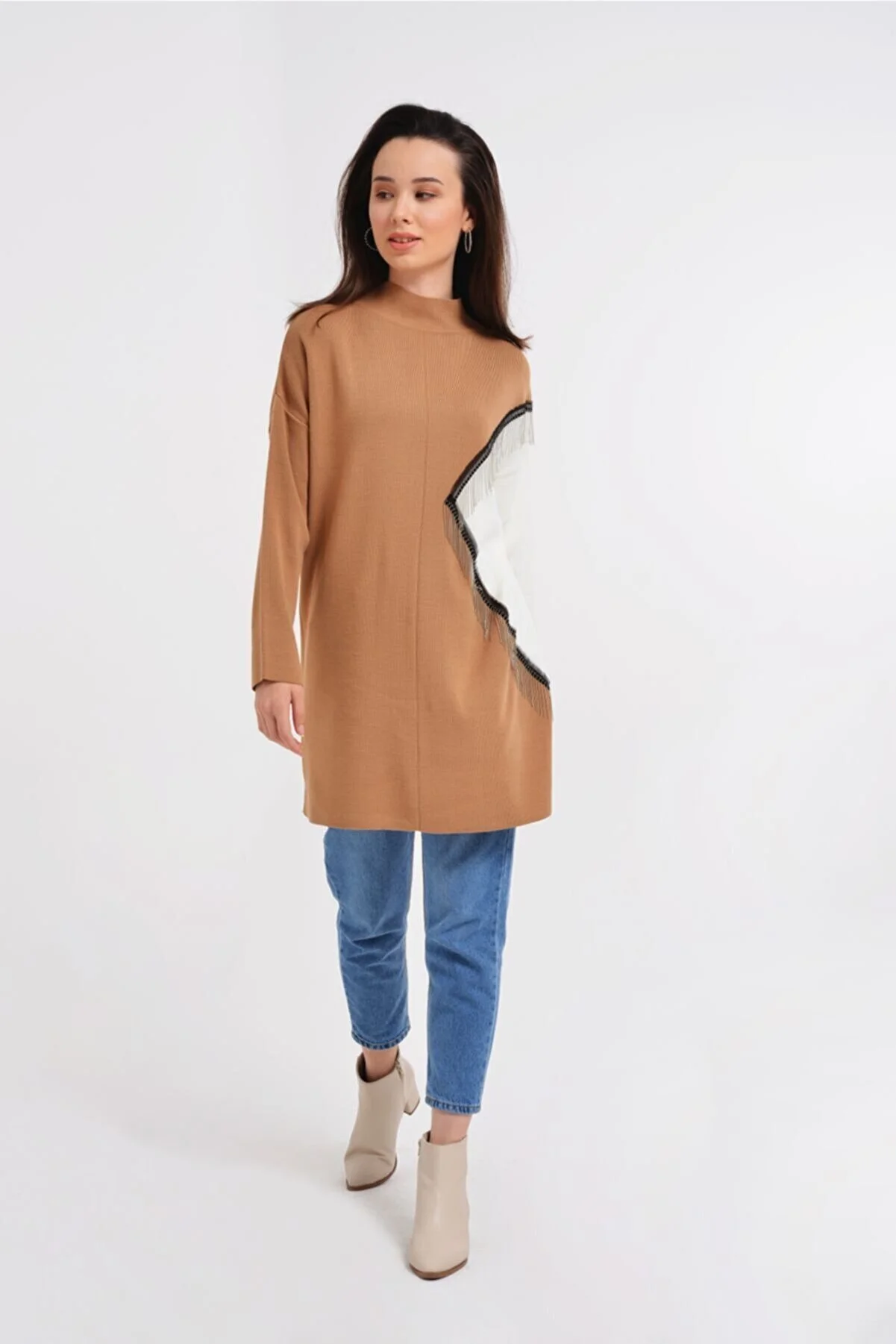 Women Chain Detail Sweaters