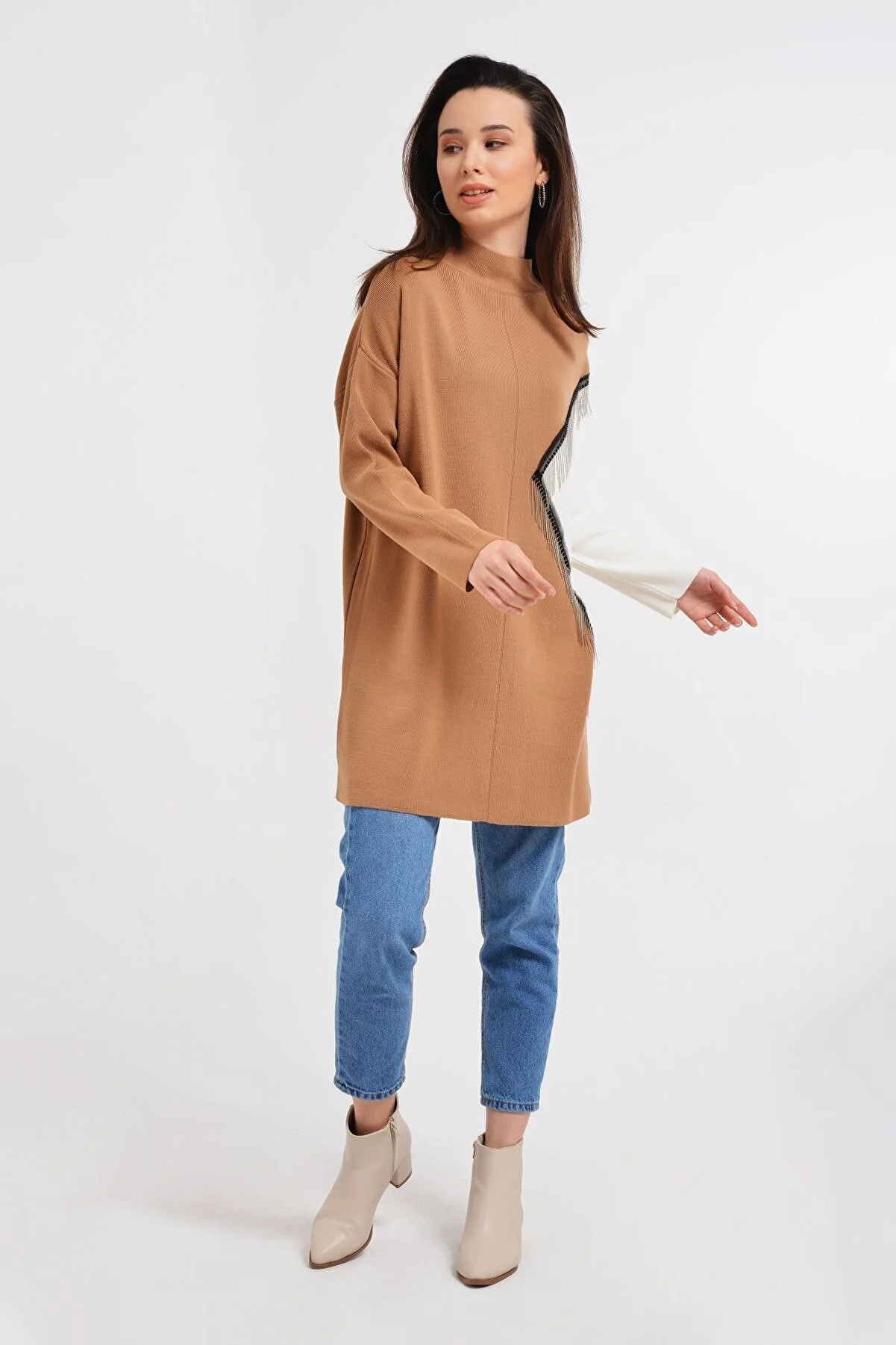 Women Chain Detail Sweaters