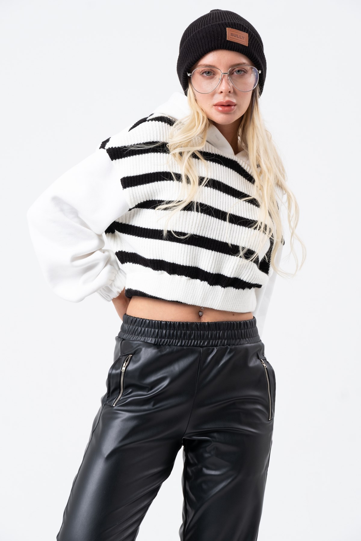 Women's Skinny Legs Leather Trousers