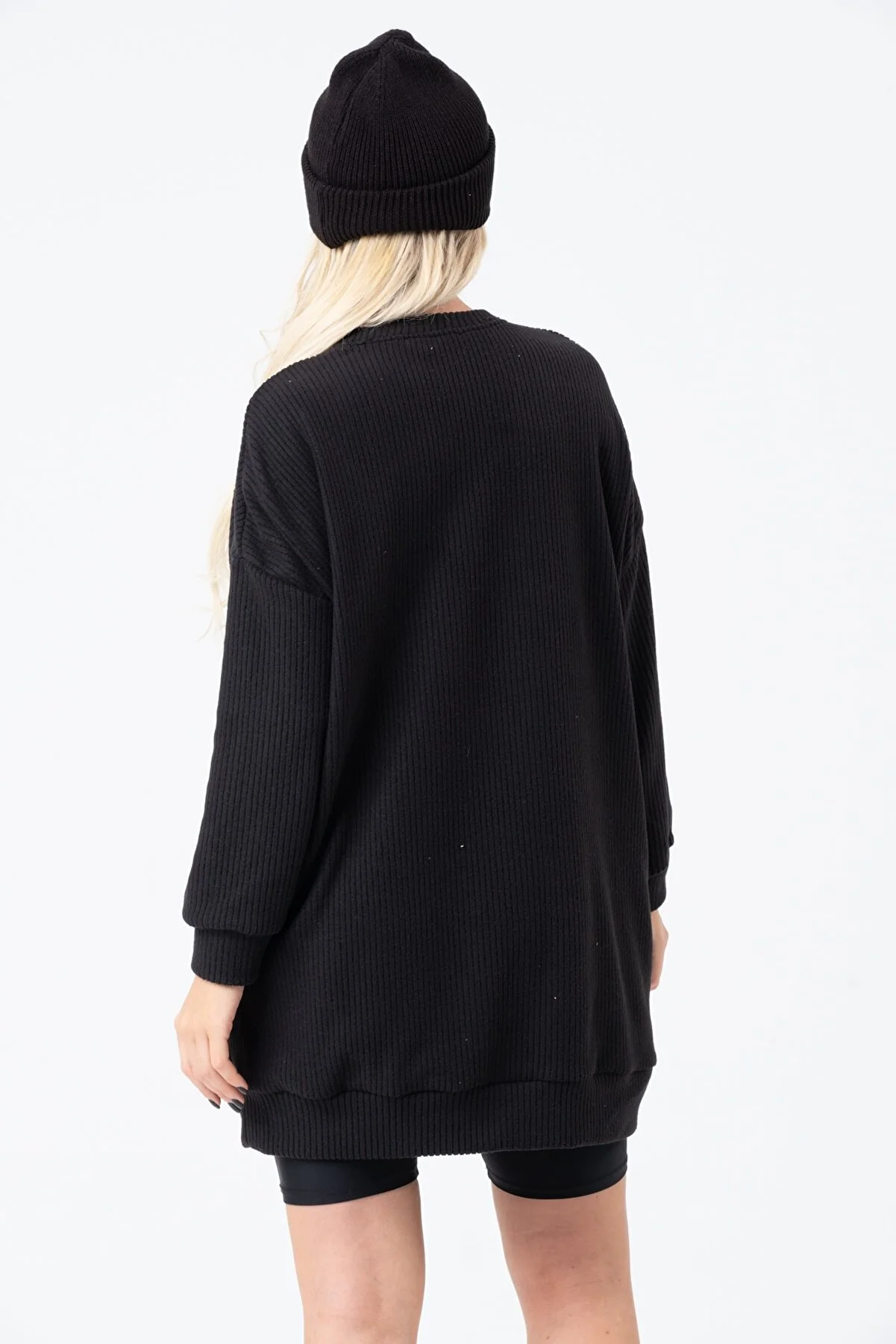 Women's Oversize Embroidered Front Crew Neck Sweatshirt