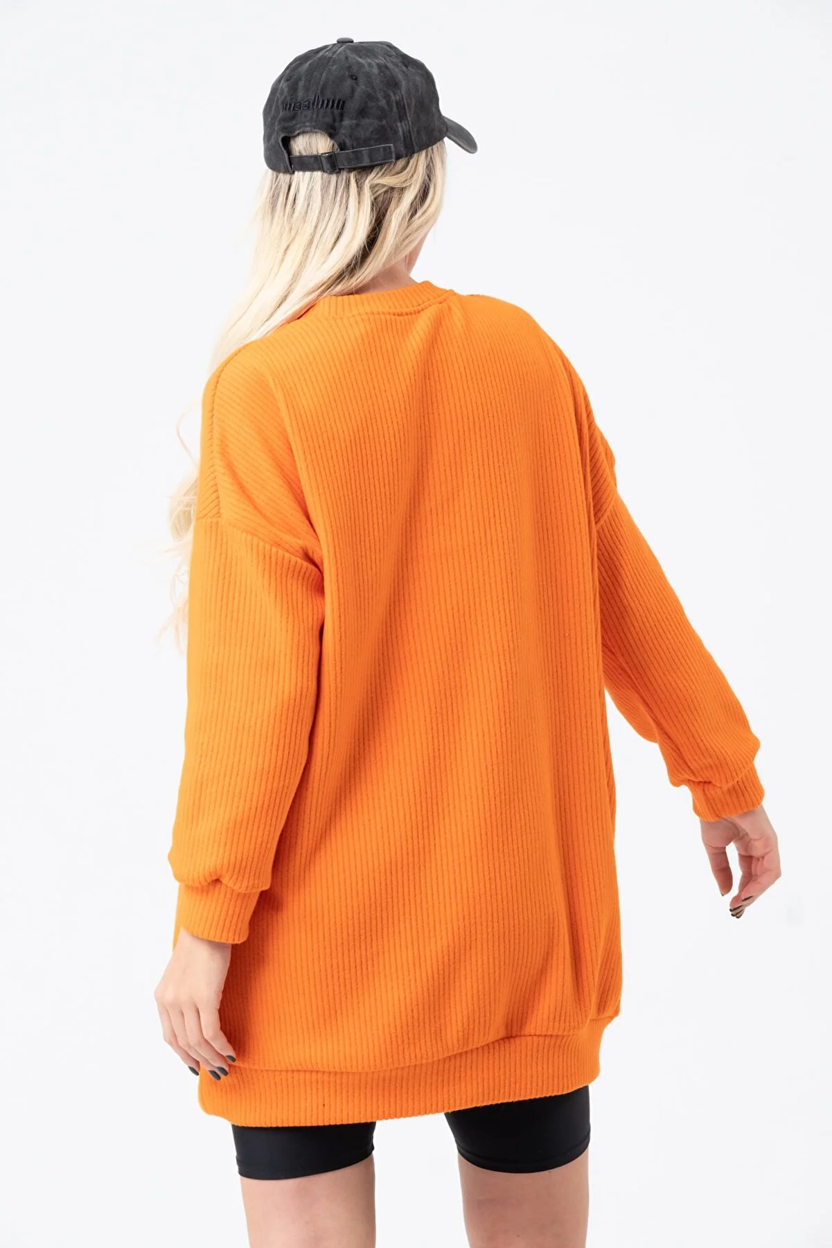 Women's Oversize Embroidered Front Crew Neck Sweatshirt