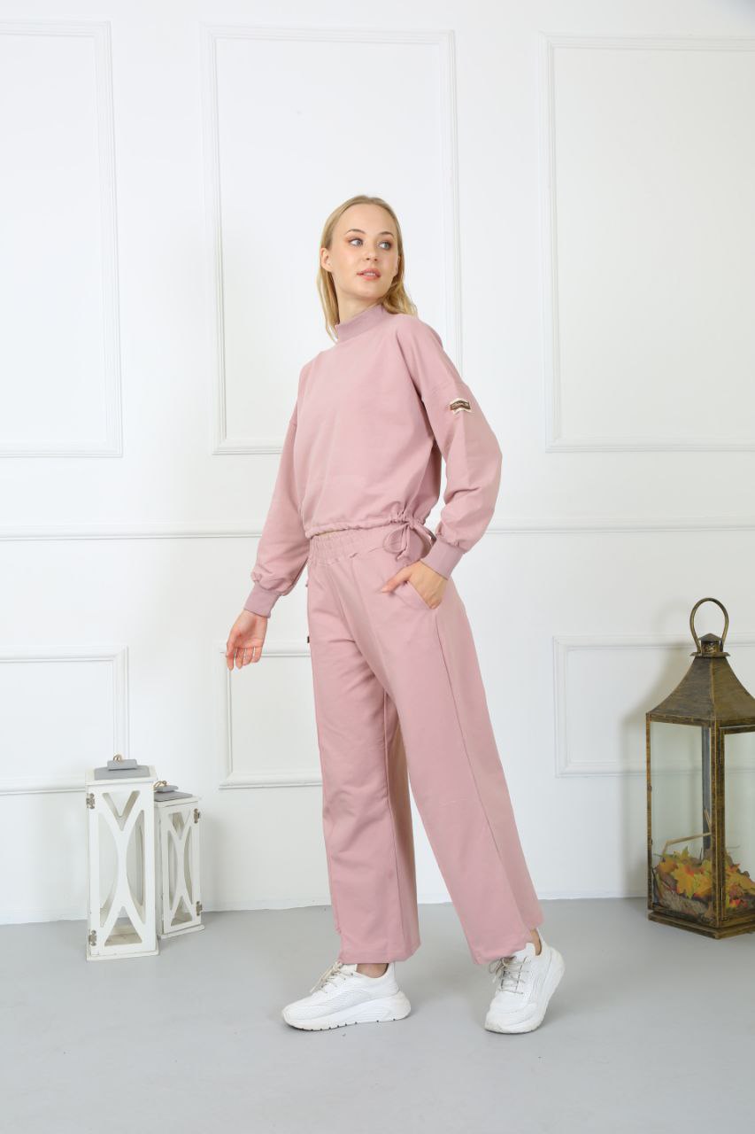 Women’s sweatsuit set