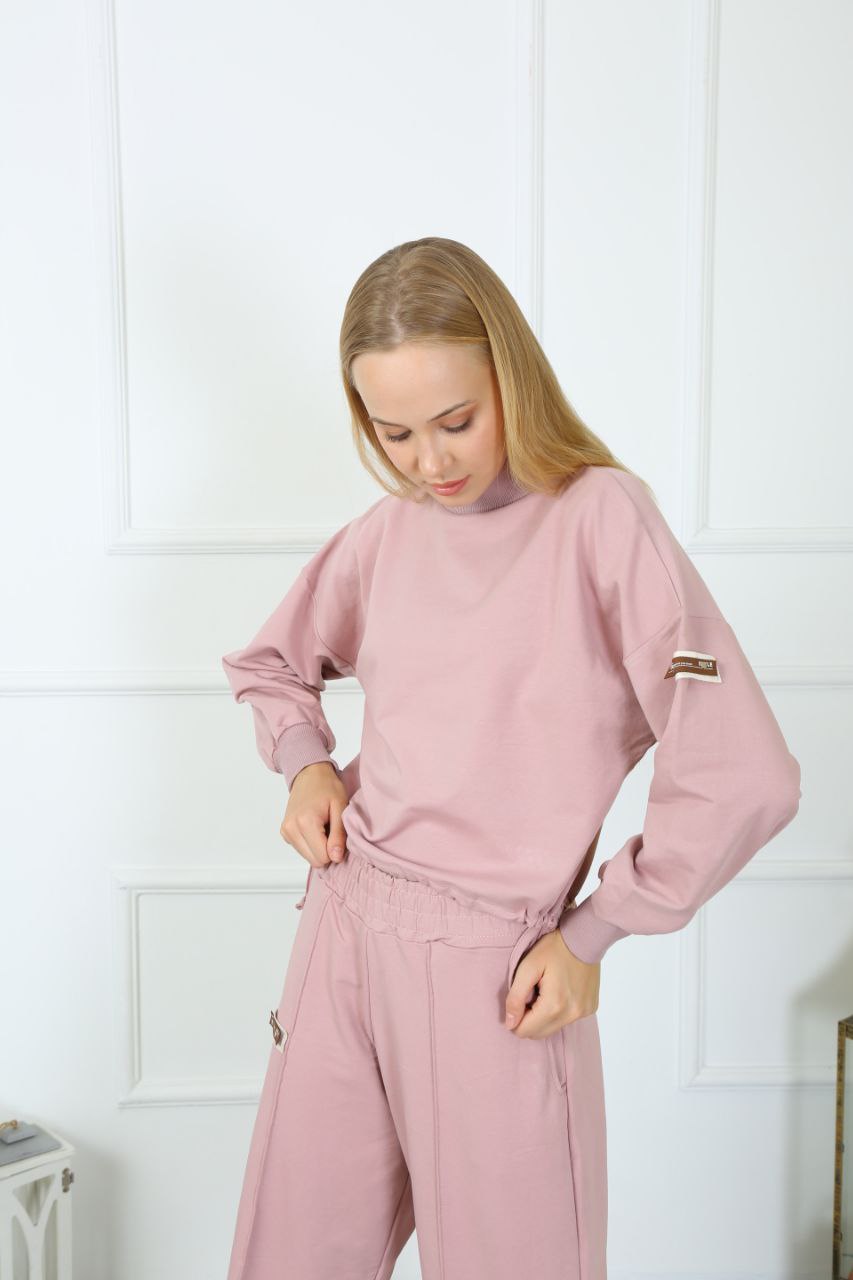 Women’s sweatsuit set