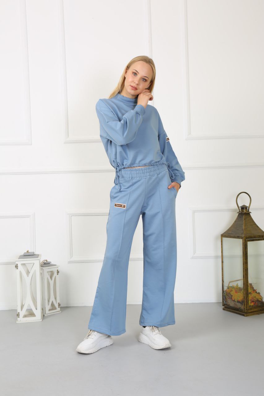 Women’s sweatsuit set