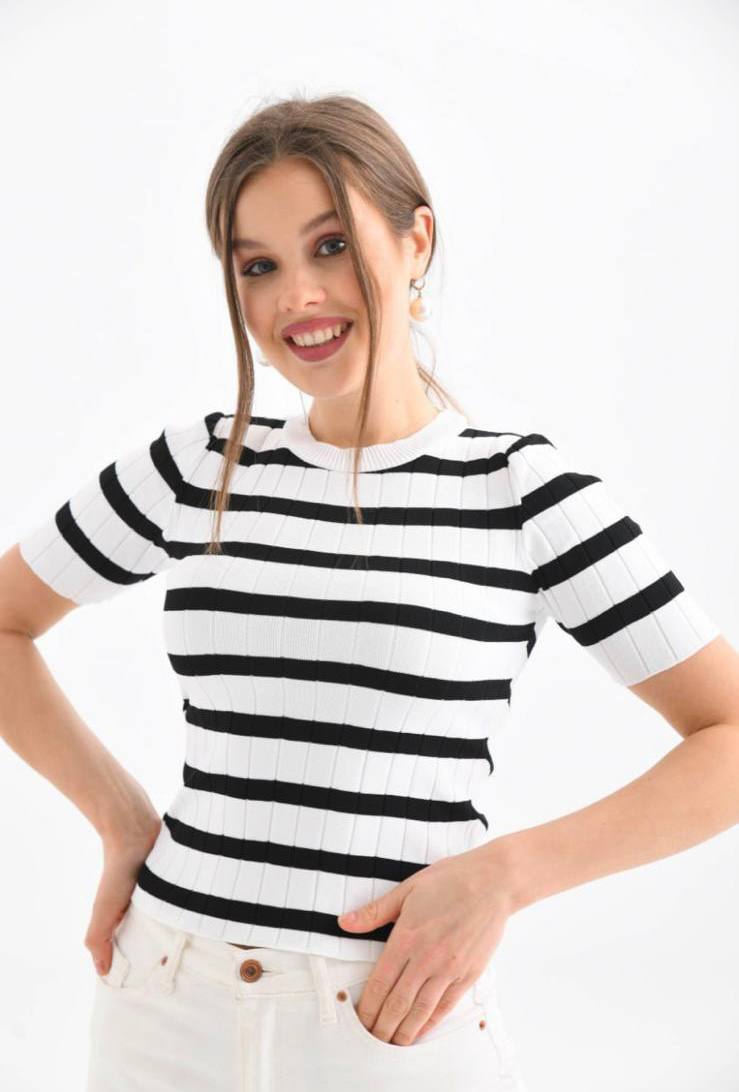 Women's short sleeve t-shirts