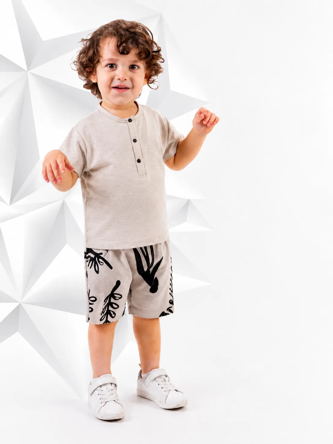 Beyaz Bebek Boys' T-Shirt & Shorts Set – Short Sleeve – 95% Cotton 5% Elastane – black color option