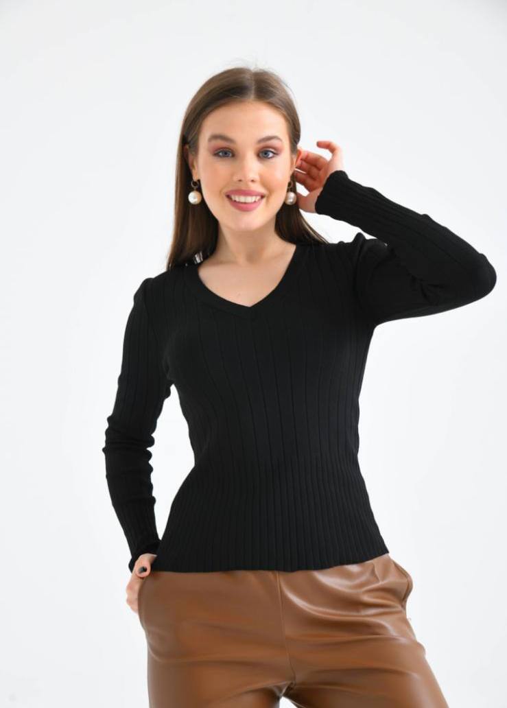 Women's V-neck Patterned Sweater