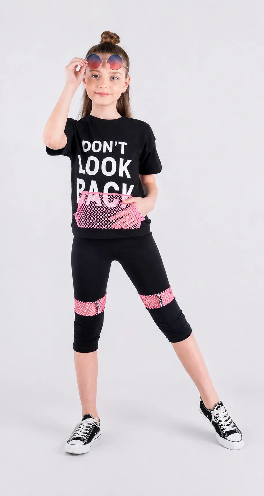 Tuffy Girl Clothing Set – Don’t Look Back Print T-Shirt & Capri Leggings – Black & Pink