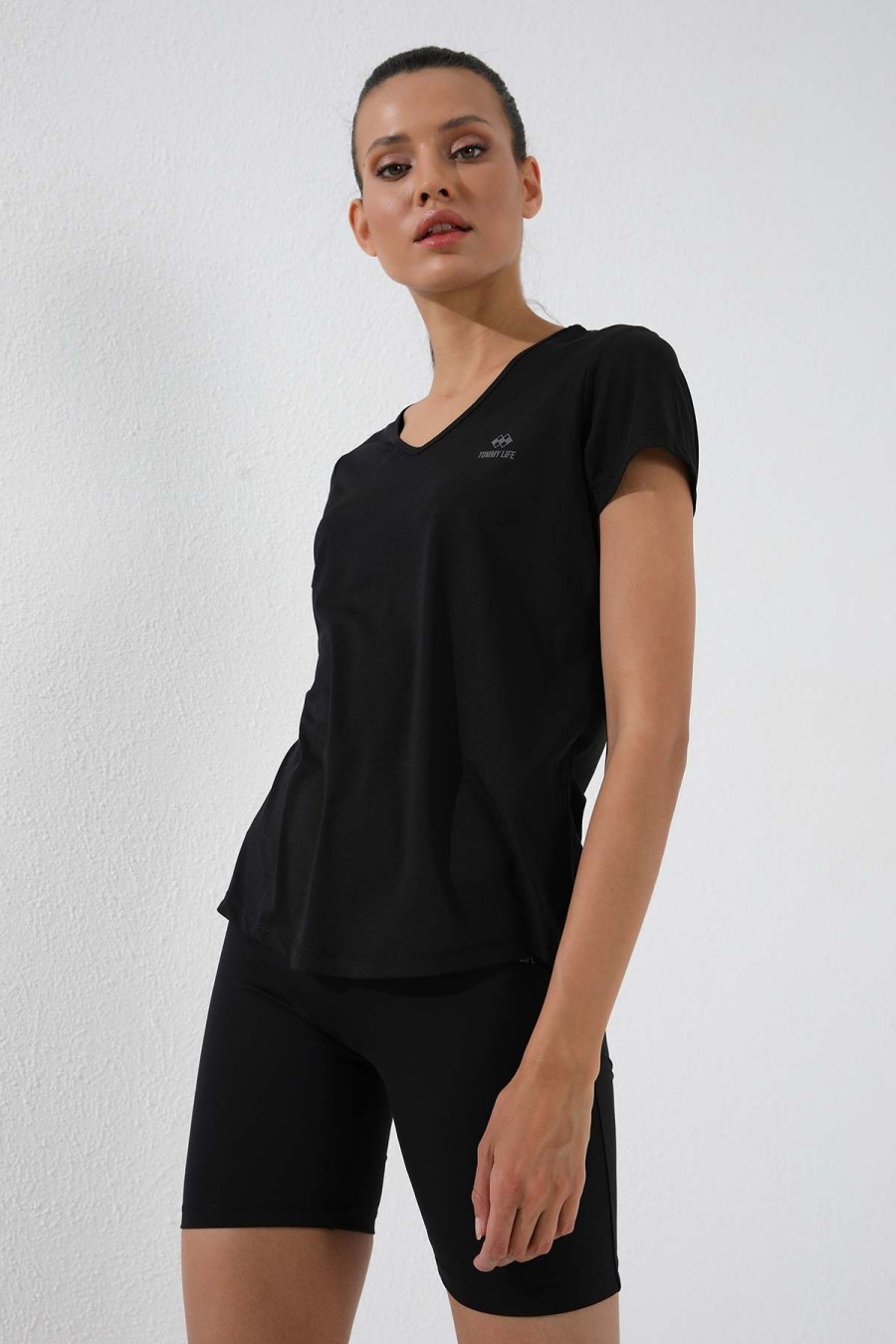  Women's T-Shirt V-Neck