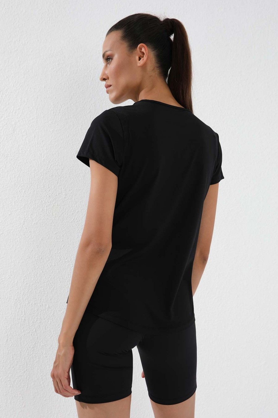  Women's T-Shirt V-Neck