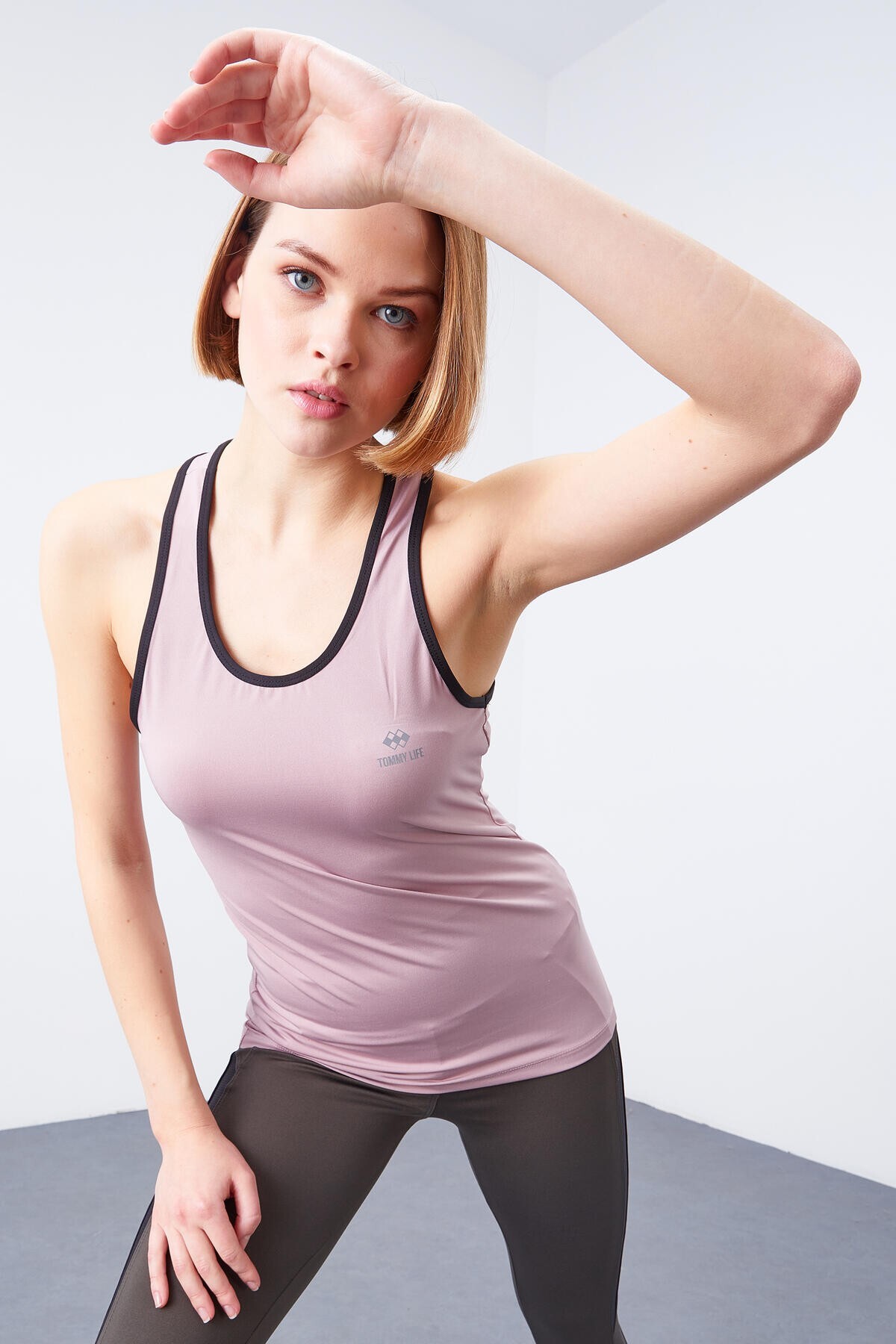 Tommy Women's Sports Undershirt