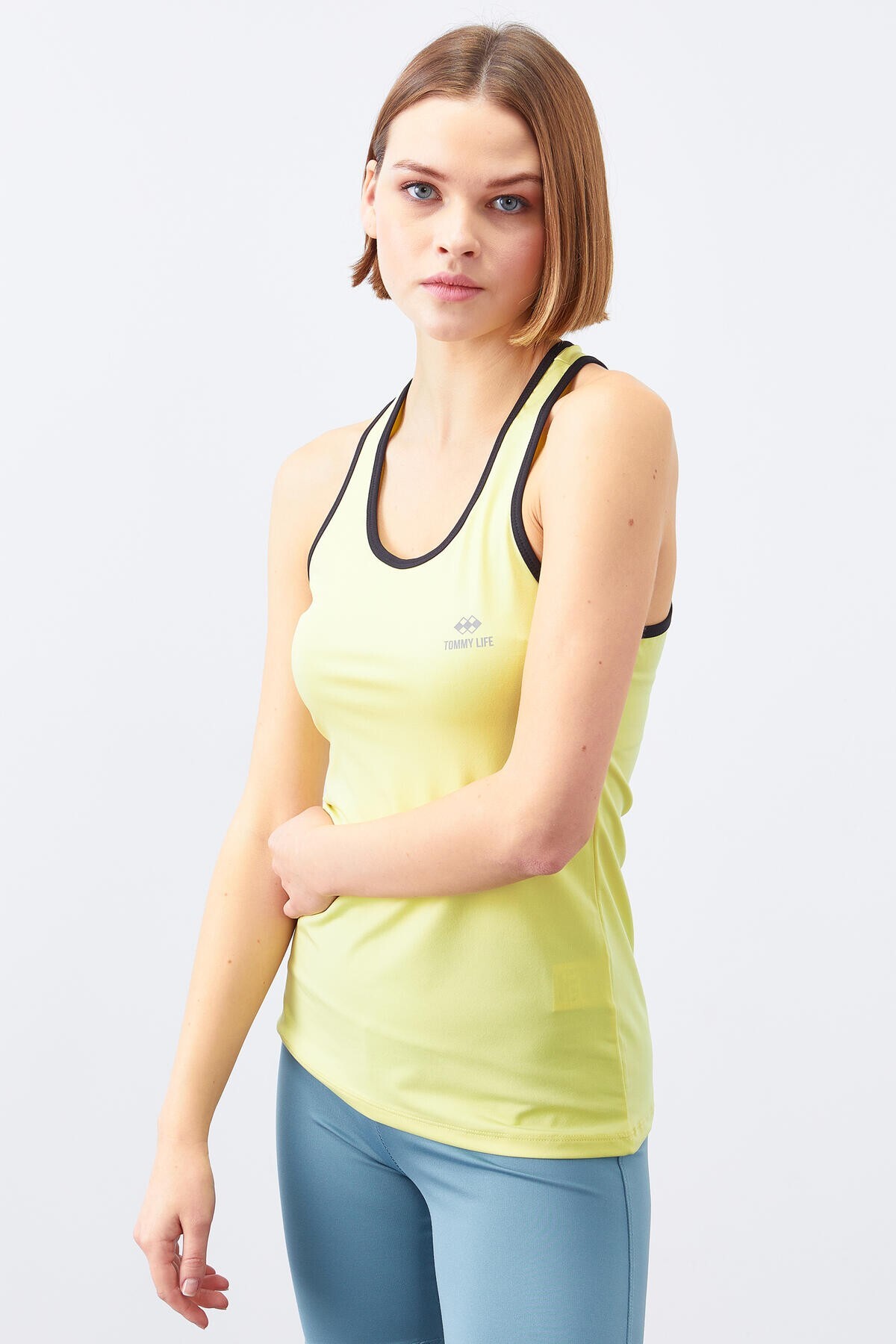 Tommy  life Women's Sports Undershirt