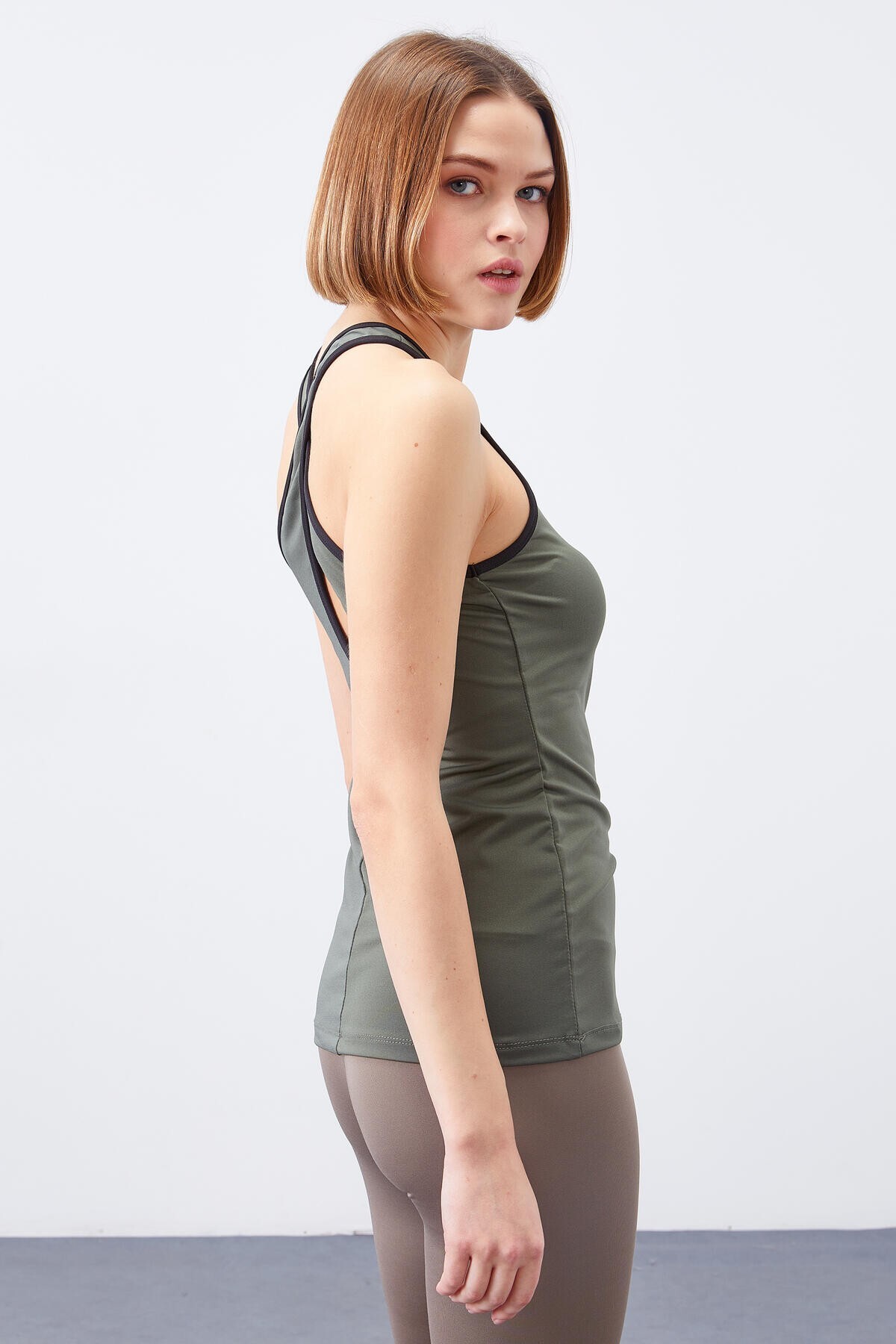 Tommy  life Women's Sports Undershirt