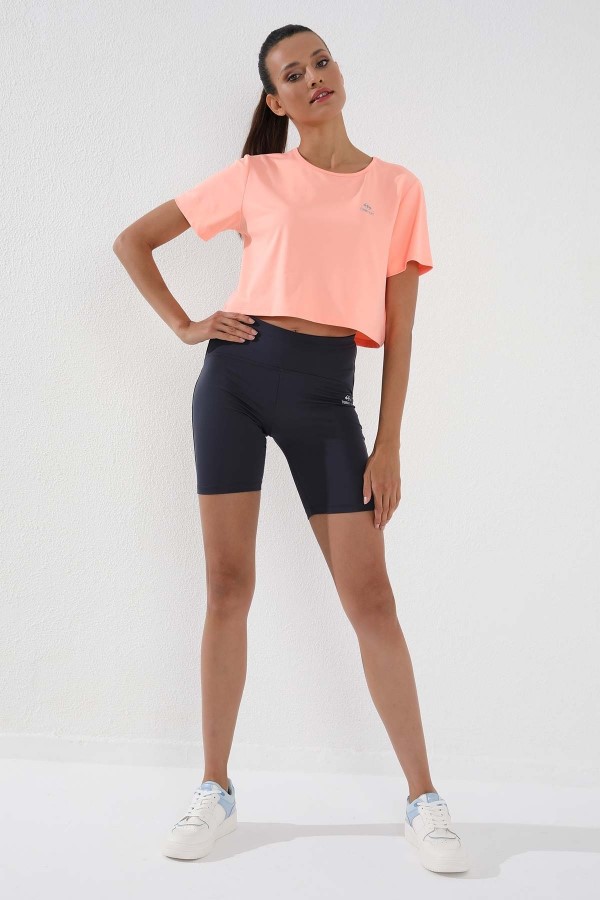 Tommy Life Women's short-sleeve cropped T-shirt