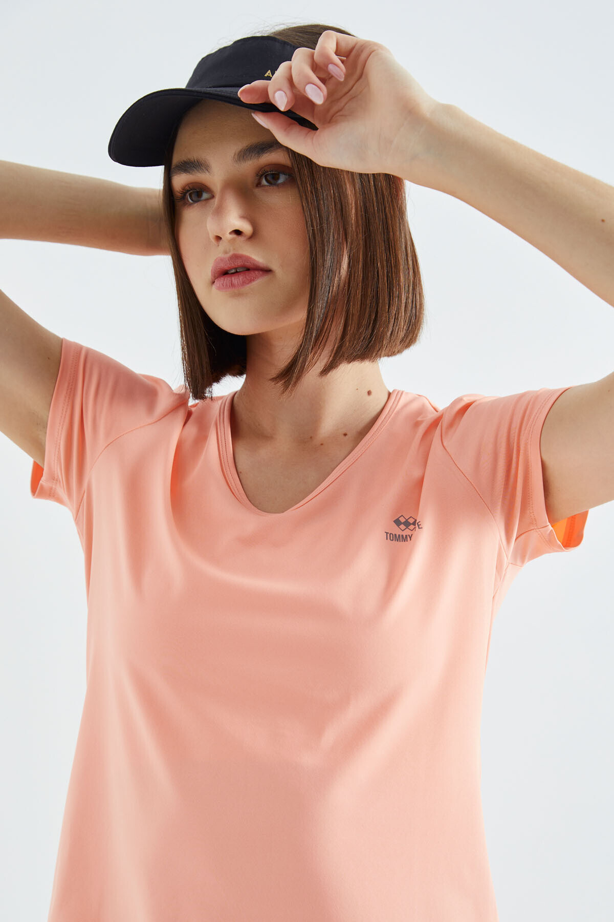 Tommy Life Women's T-Shirt V-Neck