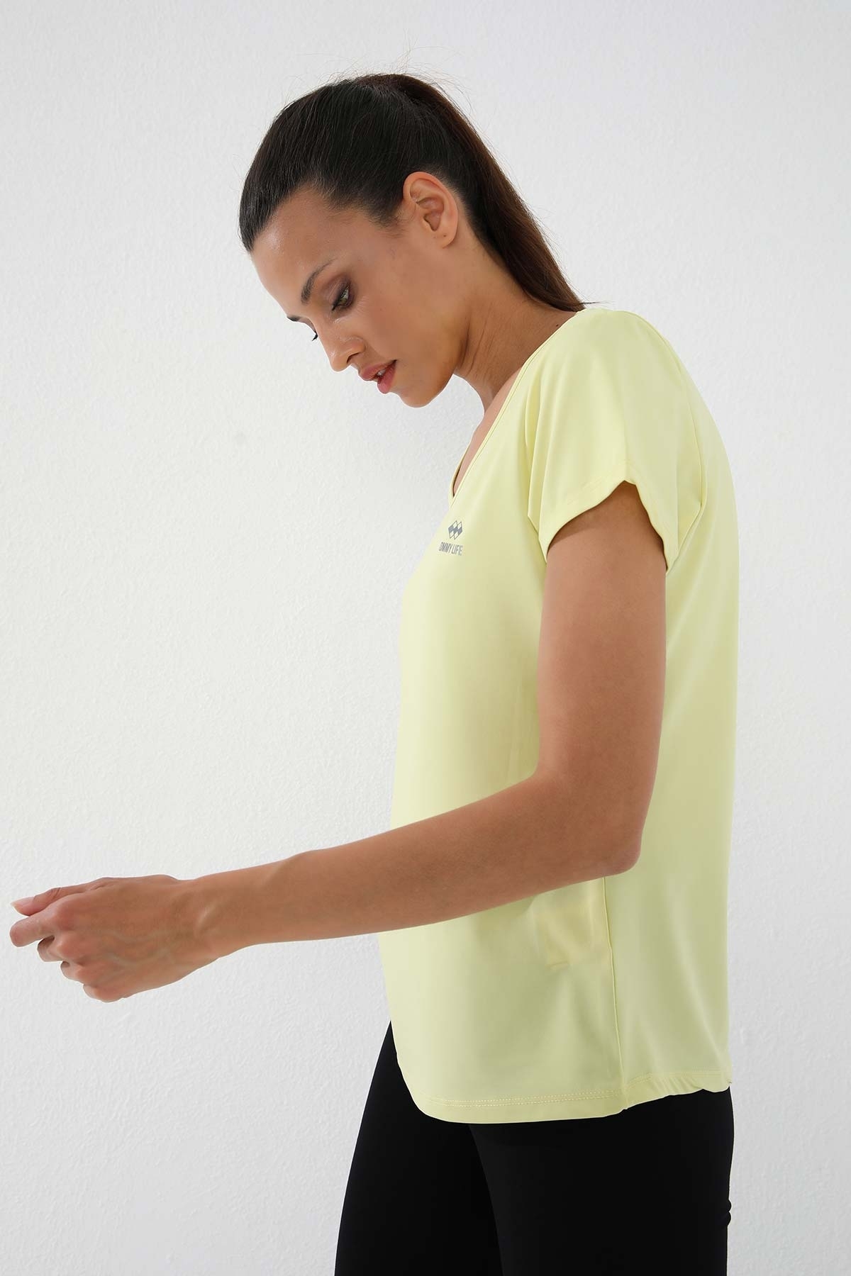 Tommy Life Women's T-Shirt V-Neck