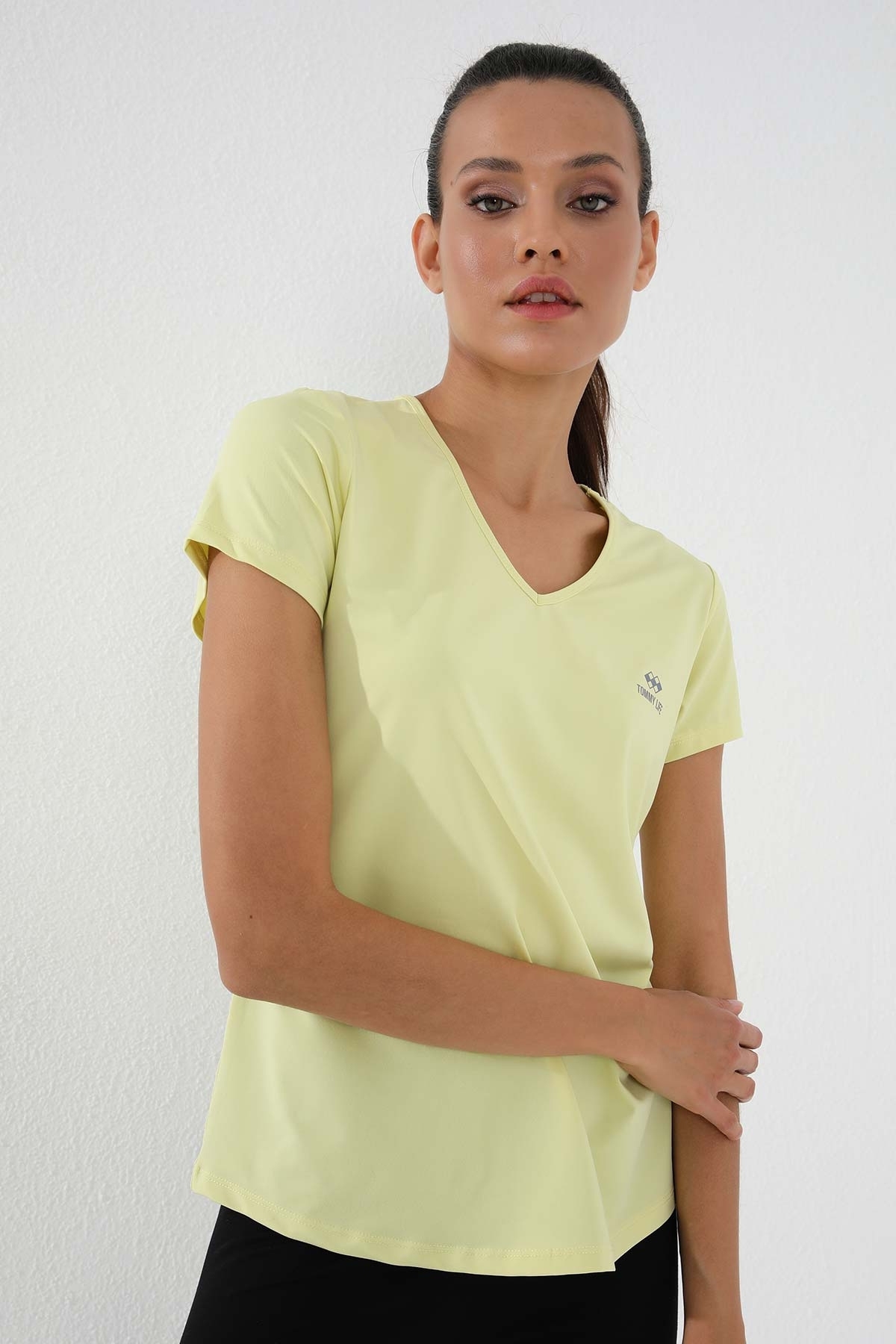 Tommy Life Women's T-Shirt V-Neck