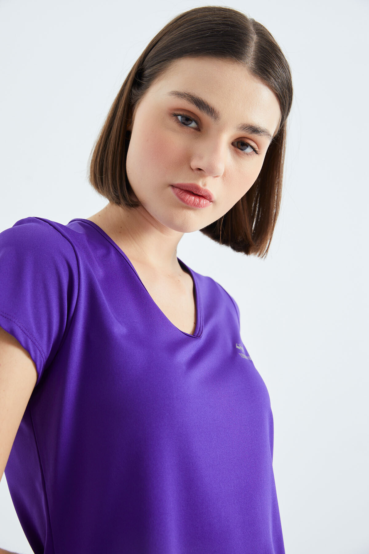 Tommy Life Women's T-Shirt V-Neck