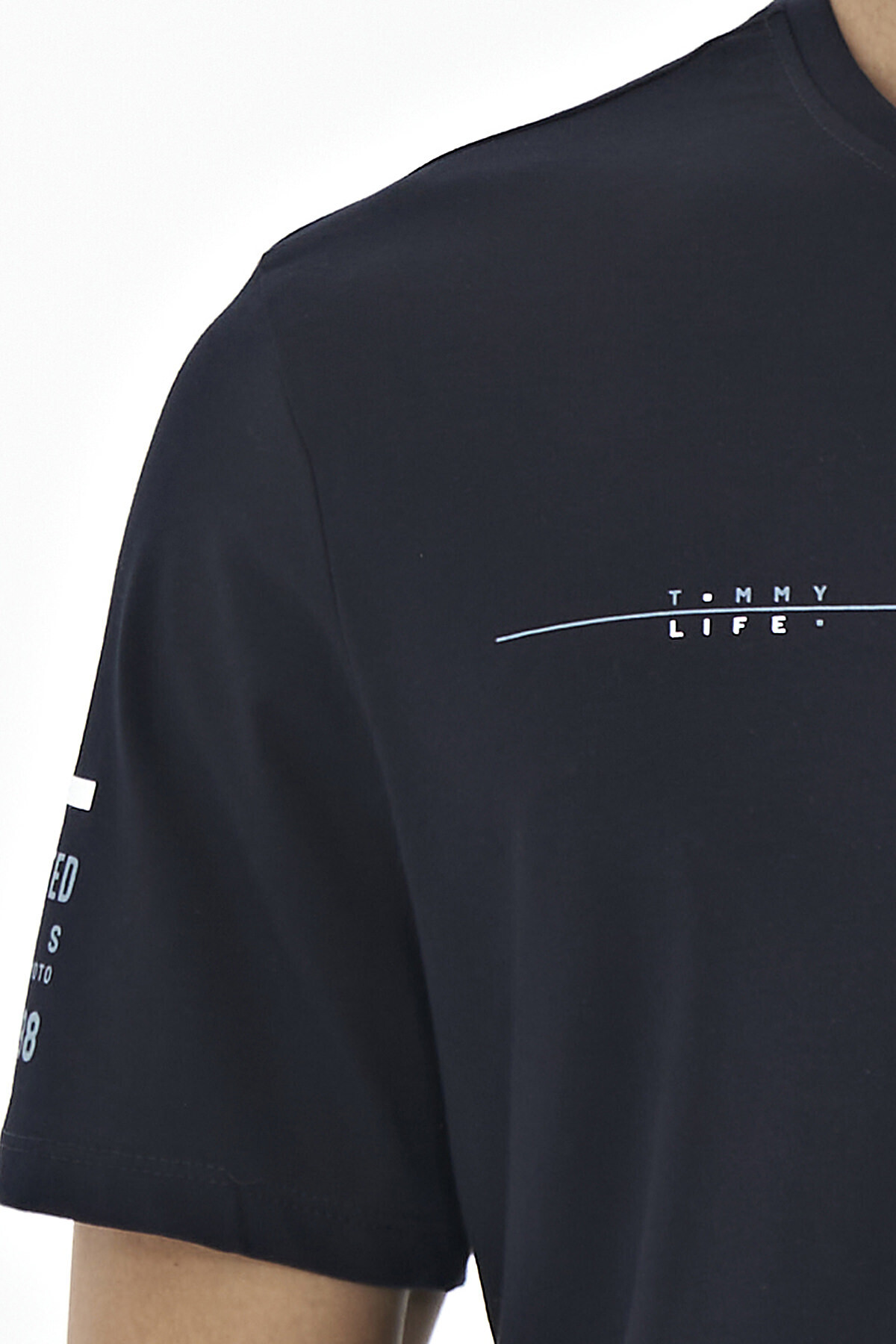Tommy Life Men's T- shirt
