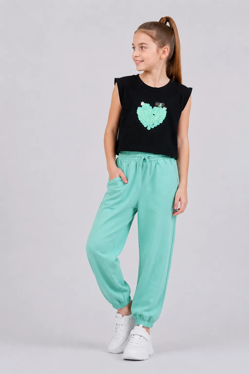 Tuffy Girls Sleeveless Top & Jogger Pants Set – Sequin Heart Design – Black & Green – 2 Pieces