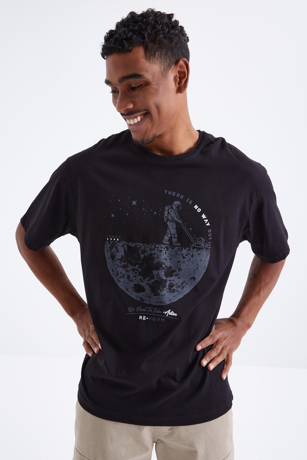 Tommy Life Men's Oversized T-Shirt