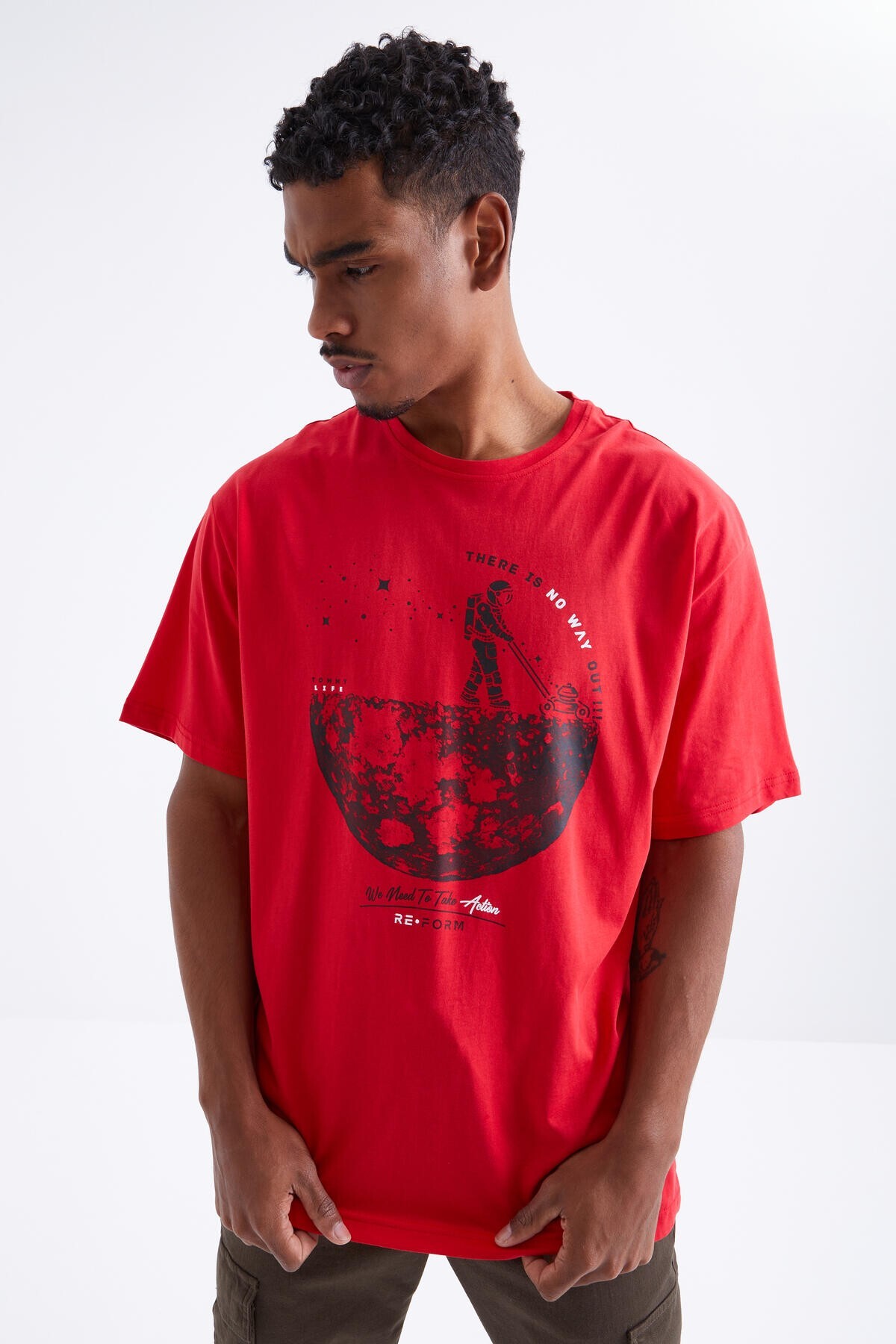 Tommy Life Men's Oversized T-Shirt