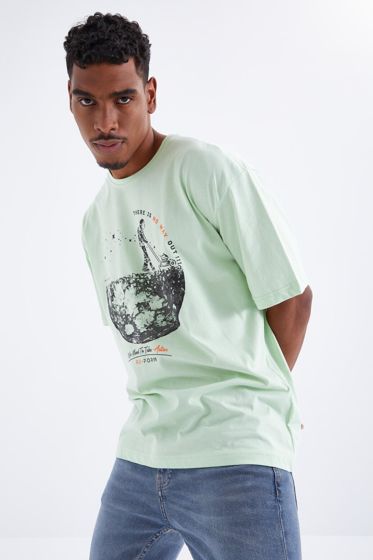 Tommy Life Men's Oversized T-Shirt