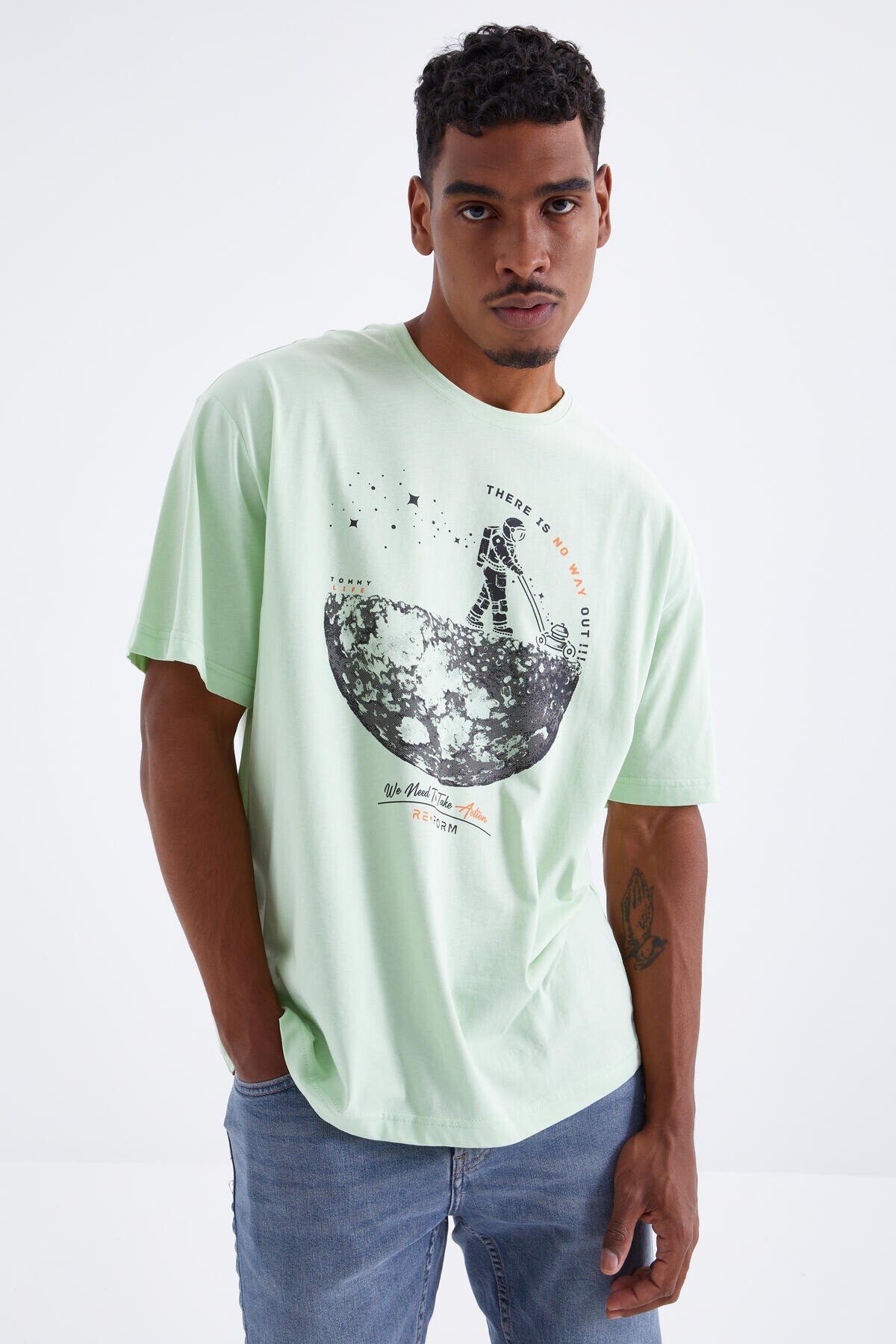 Tommy Life Men's Oversized T-Shirt