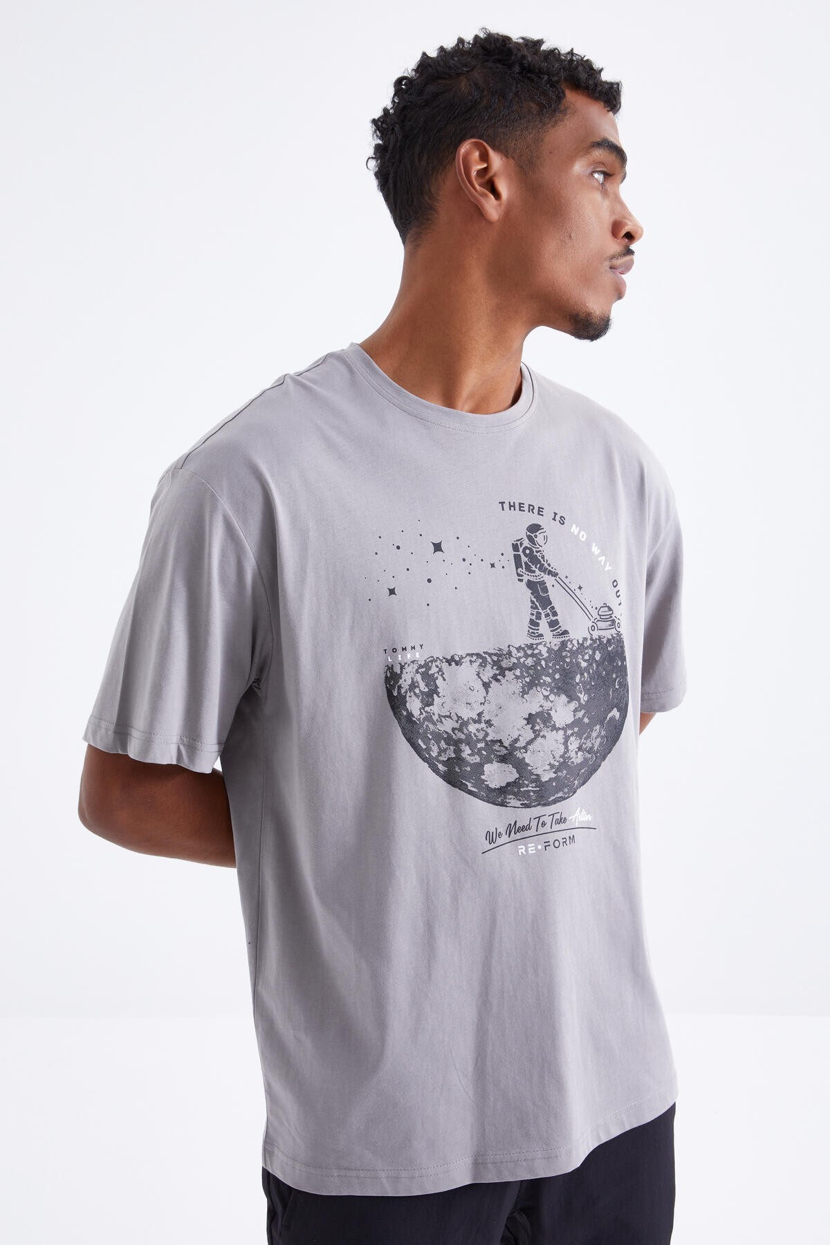 Tommy Life Men's Oversized T-Shirt