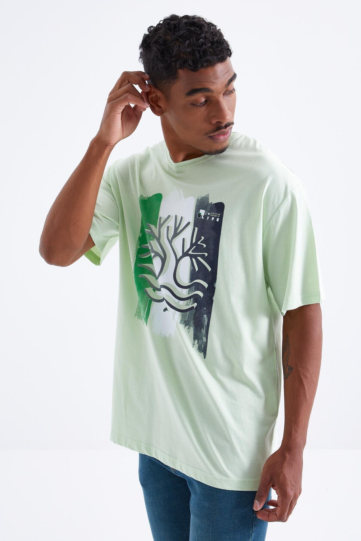 Tommy Life Men's T-Shirt