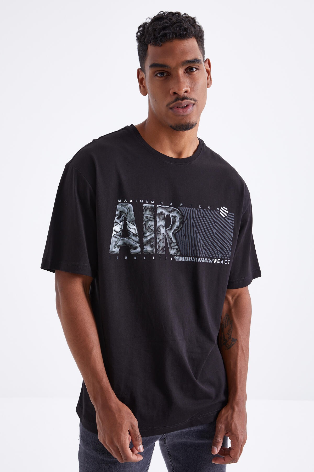 Tommy Life Men's Oversized T-Shirt