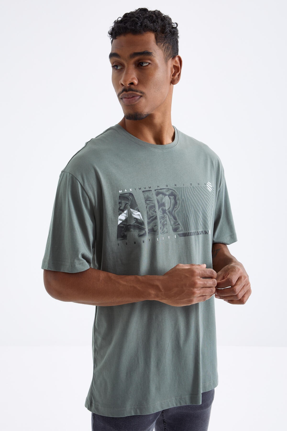Tommy Life Men's Oversized T-Shirt