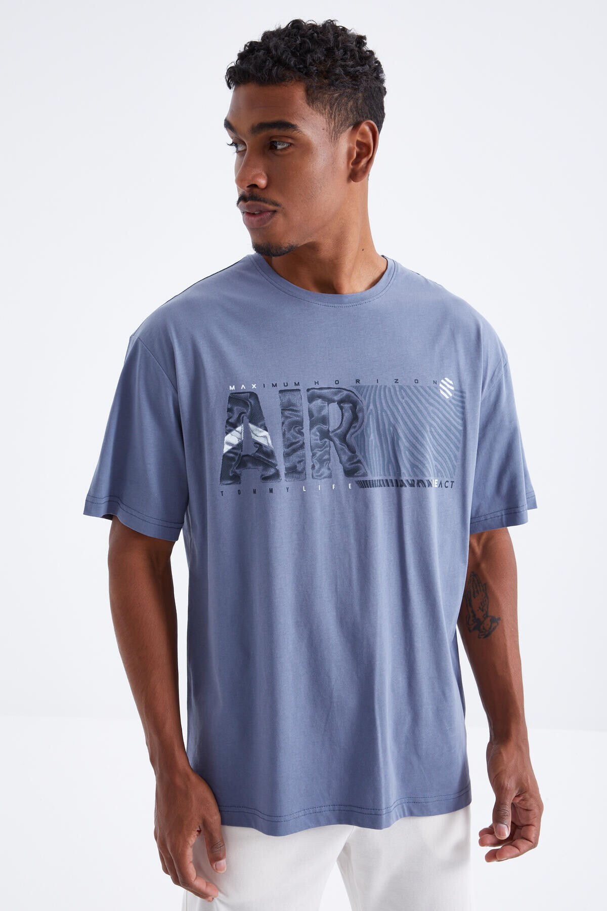 Tommy Life Men's Oversized T-Shirt