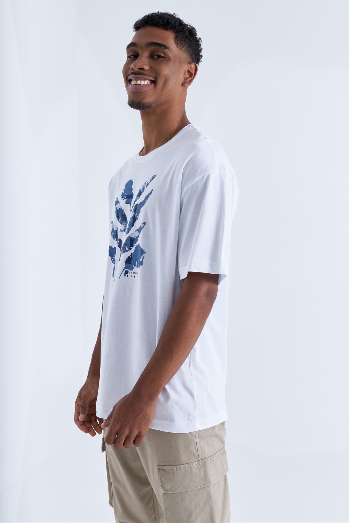 Tommy Life Men's Oversized T-Shirt
