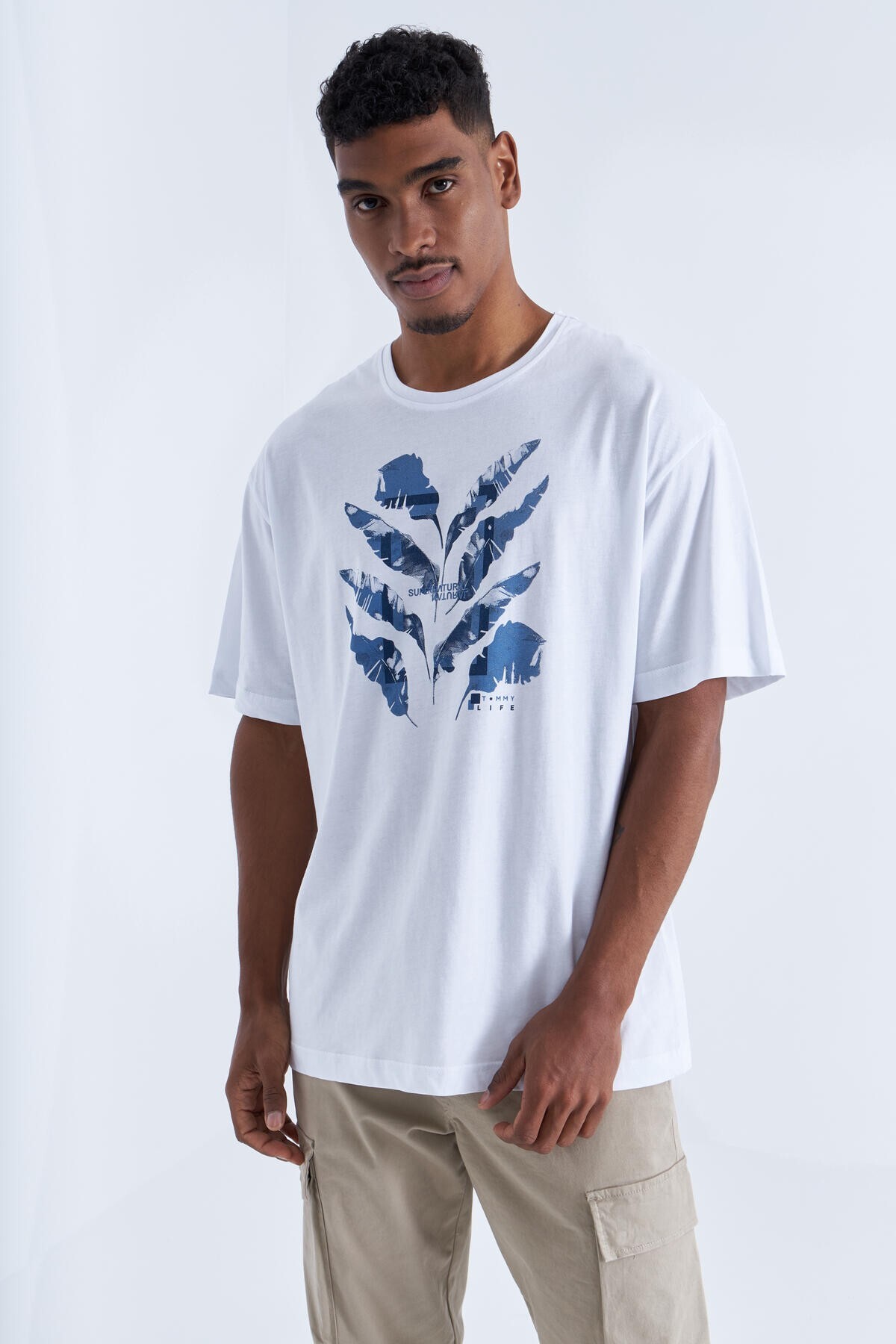 Tommy Life Men's Oversized T-Shirt