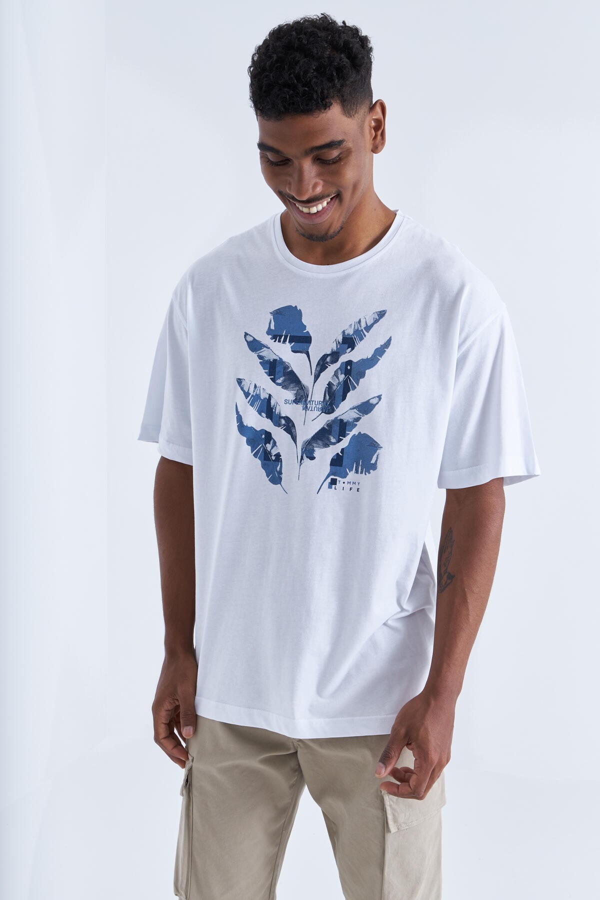 Tommy Life Men's Oversized T-Shirt