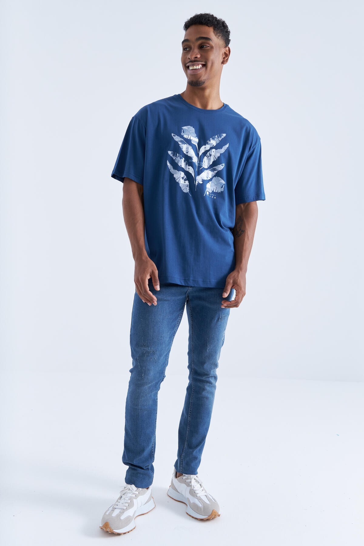 Tommy Life Men's Oversized T-Shirt