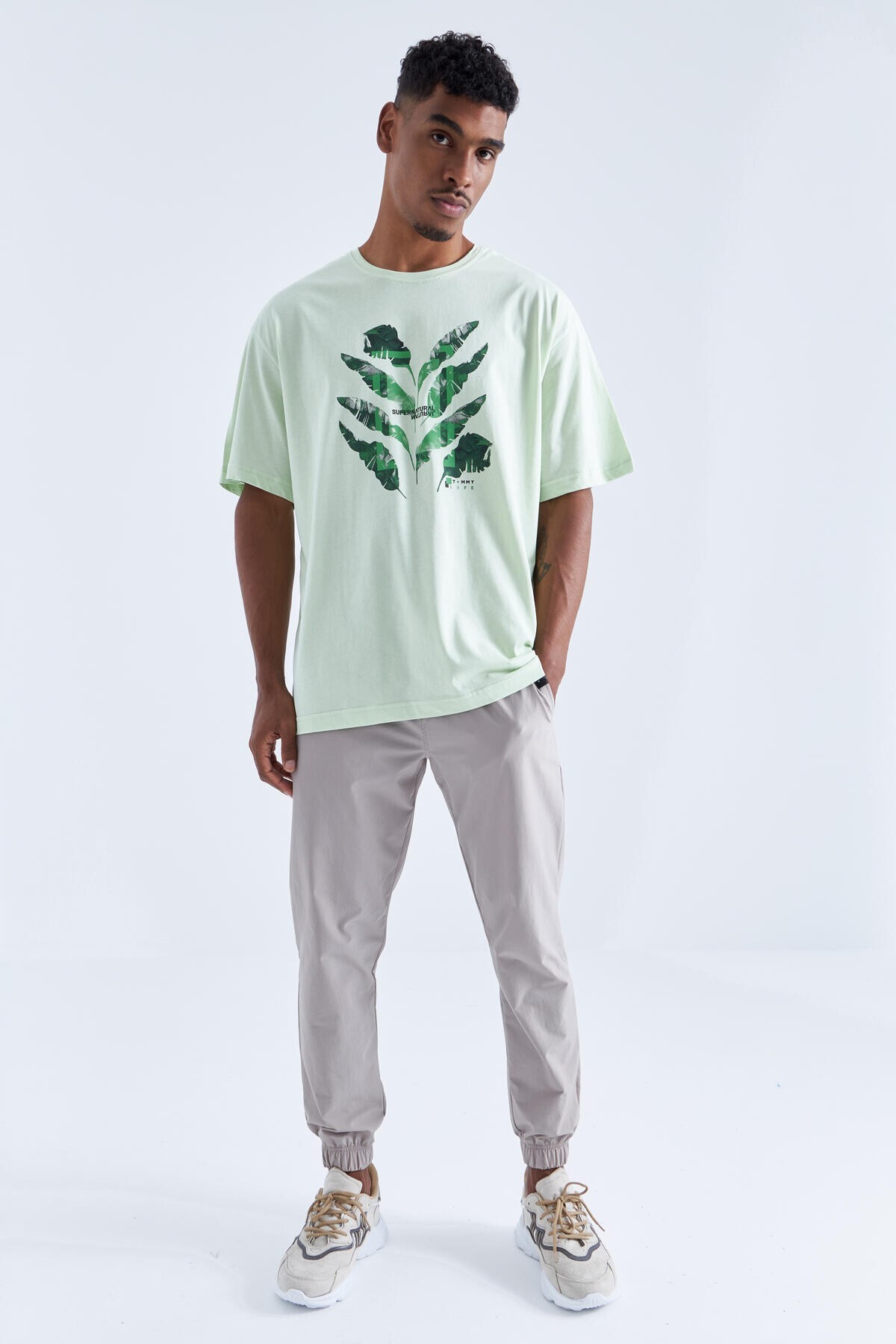 Tommy Life Men's Oversized T-Shirt