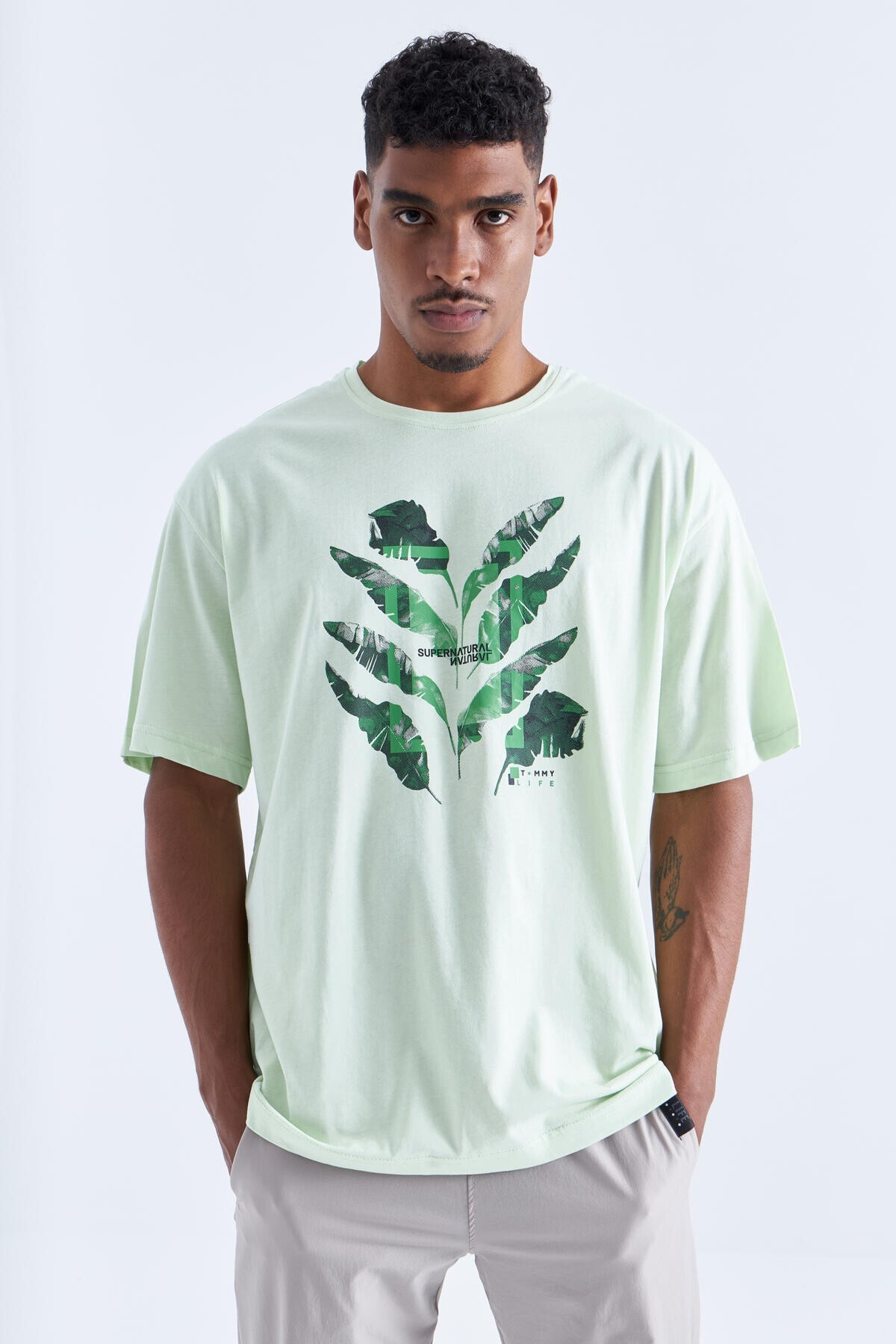 Tommy Life Men's Oversized T-Shirt