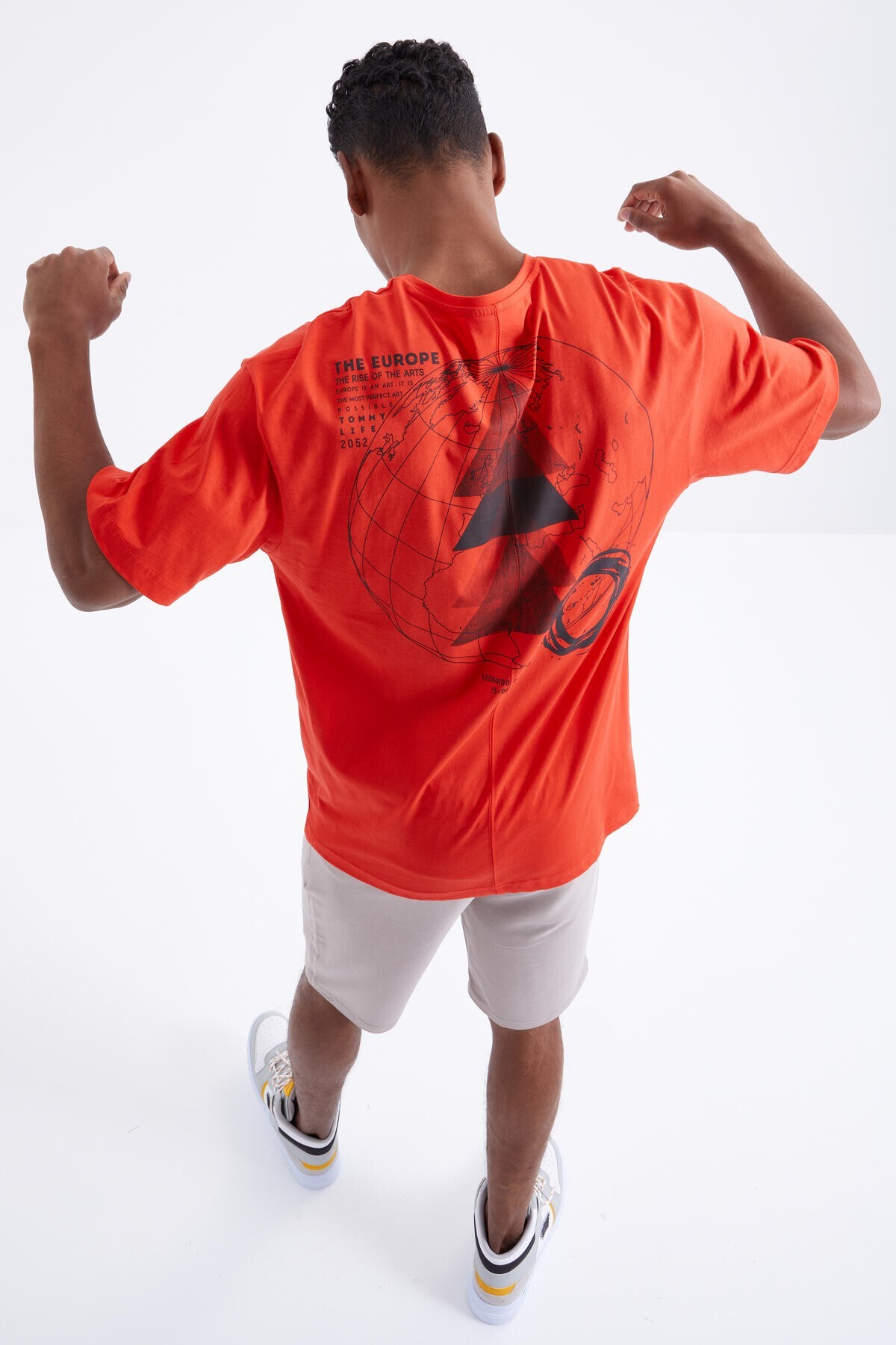 Tommy Life Men's Oversized T-Shirt