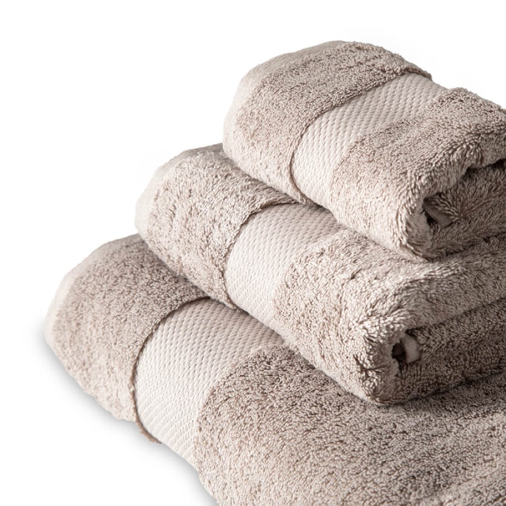 Penelope Gloria Guest Towel