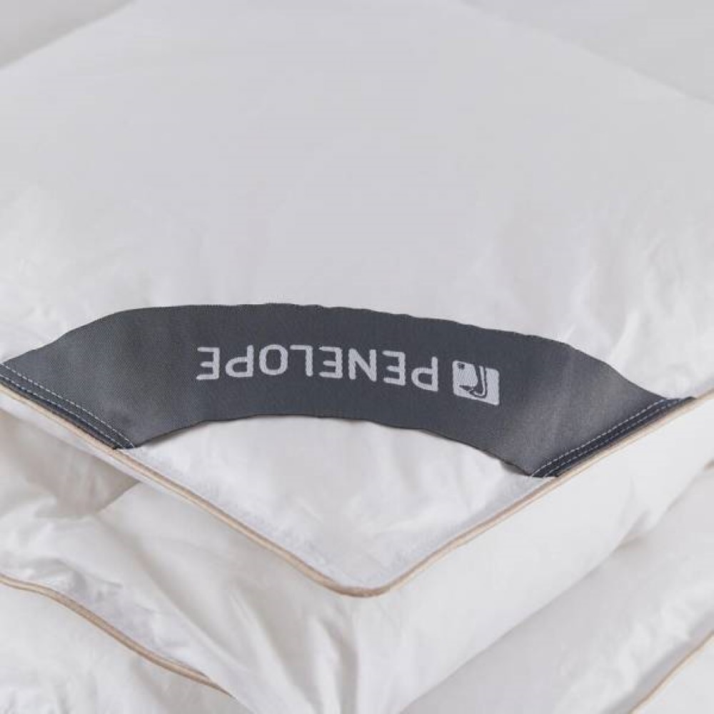 Penelope Gold 13,5 Tog Goose Down Duvet Super King 240*260 Cm