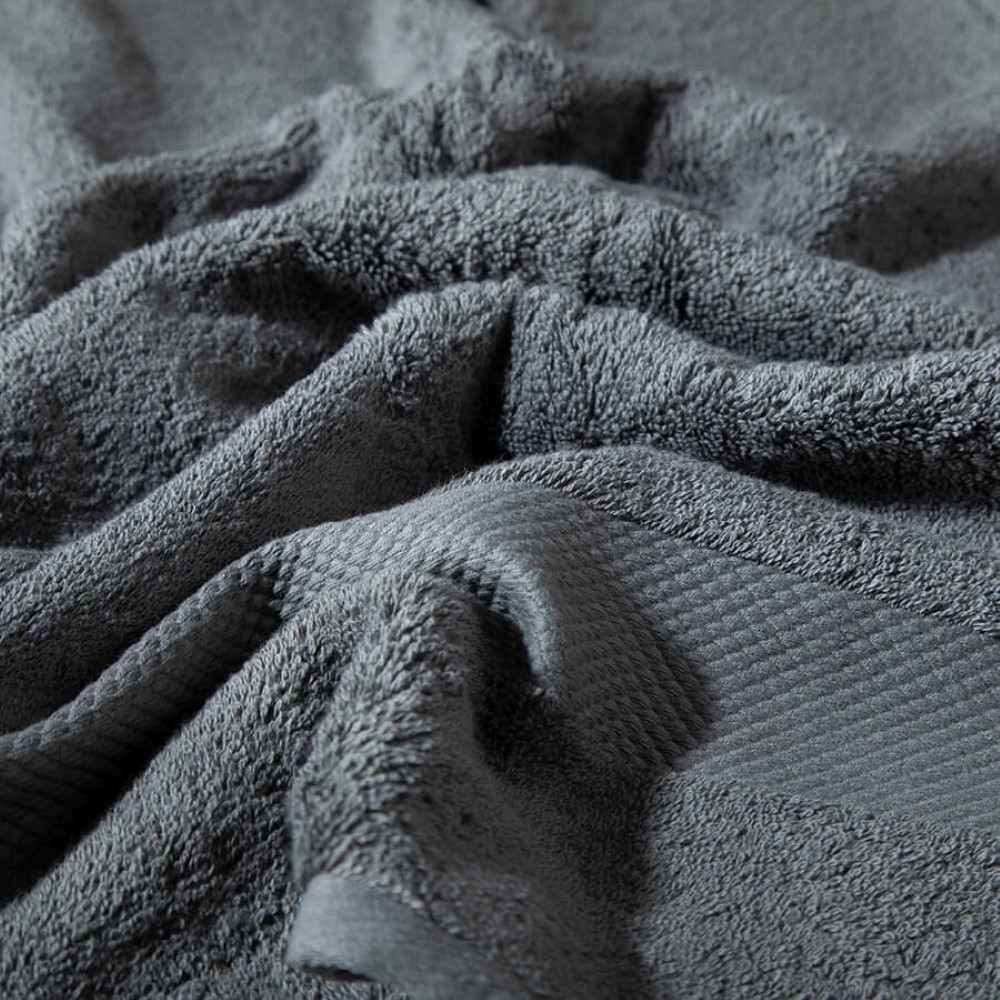 Penelope Gloria Guest Towel Iron